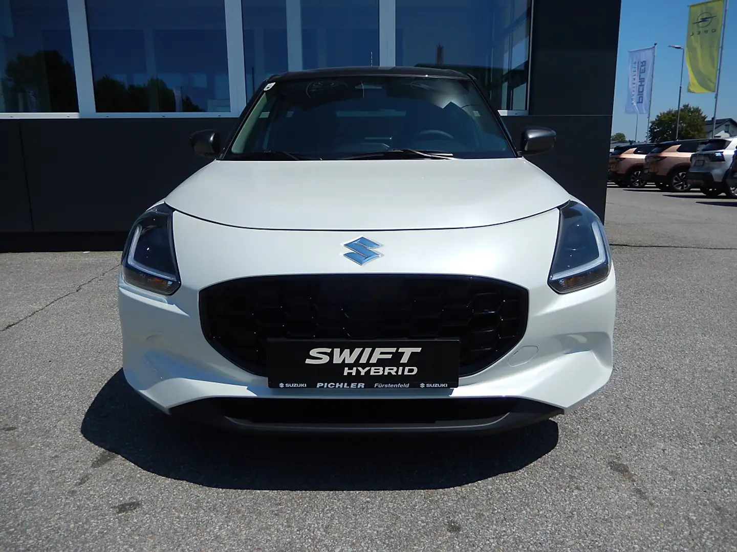 Suzuki Swift 1,2 Hybrid Shine Weiß - 2