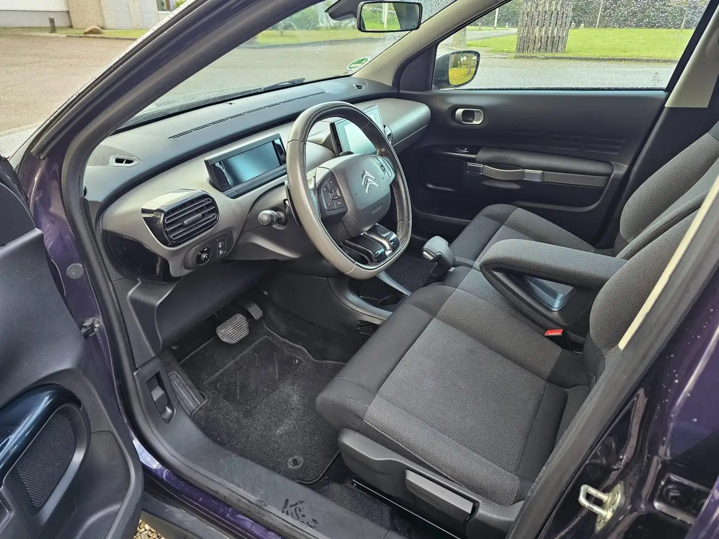 Citroen C4 Cactus 1.2 PureTech Business AUTOMAAT Paars - 2