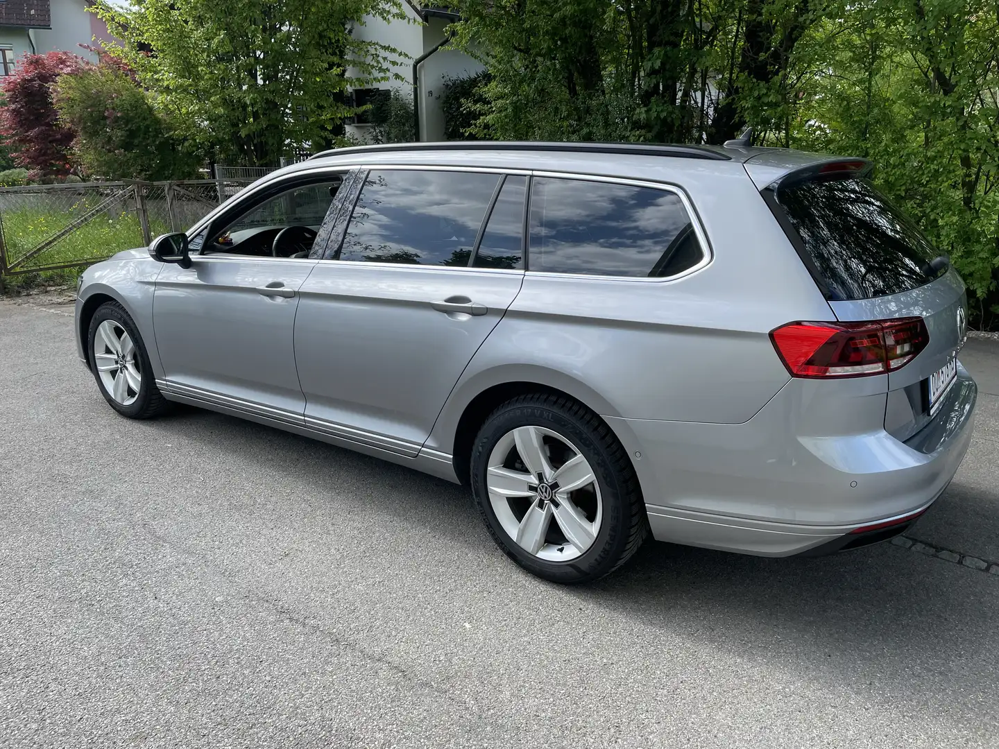 Volkswagen Passat Variant Elegance 2,0 TDI SCR DSG - 1