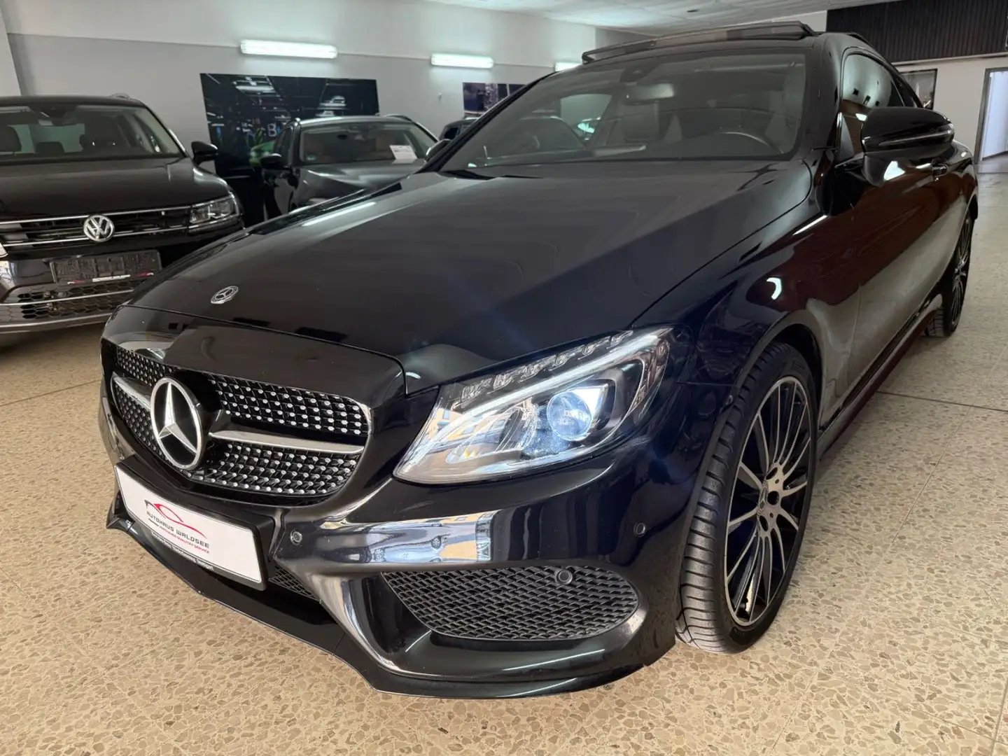 Mercedes-Benz C 300 AMG-Line*Panorama-Dach*PDC* Чорний - 2