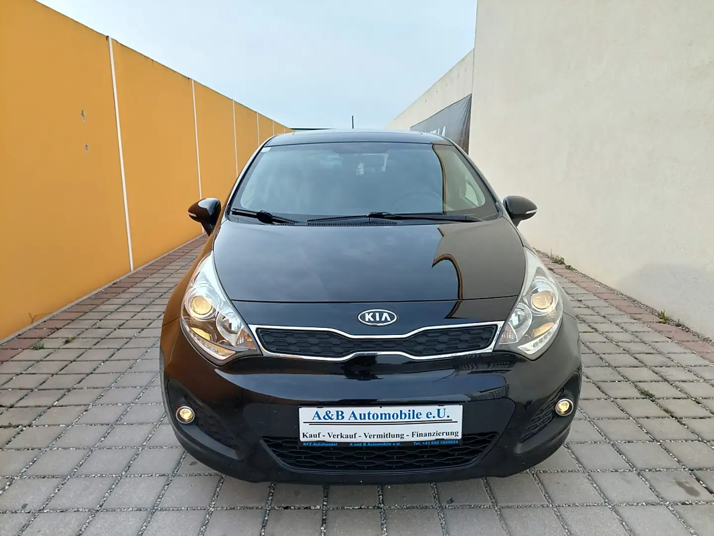 Kia Rio 1,4 CRDi ISG xR Sofort Kredit Schwarz - 2