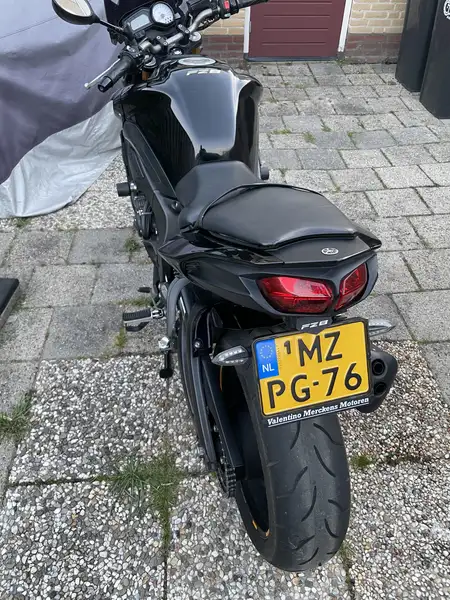 Yamaha FZ8 - foto 2