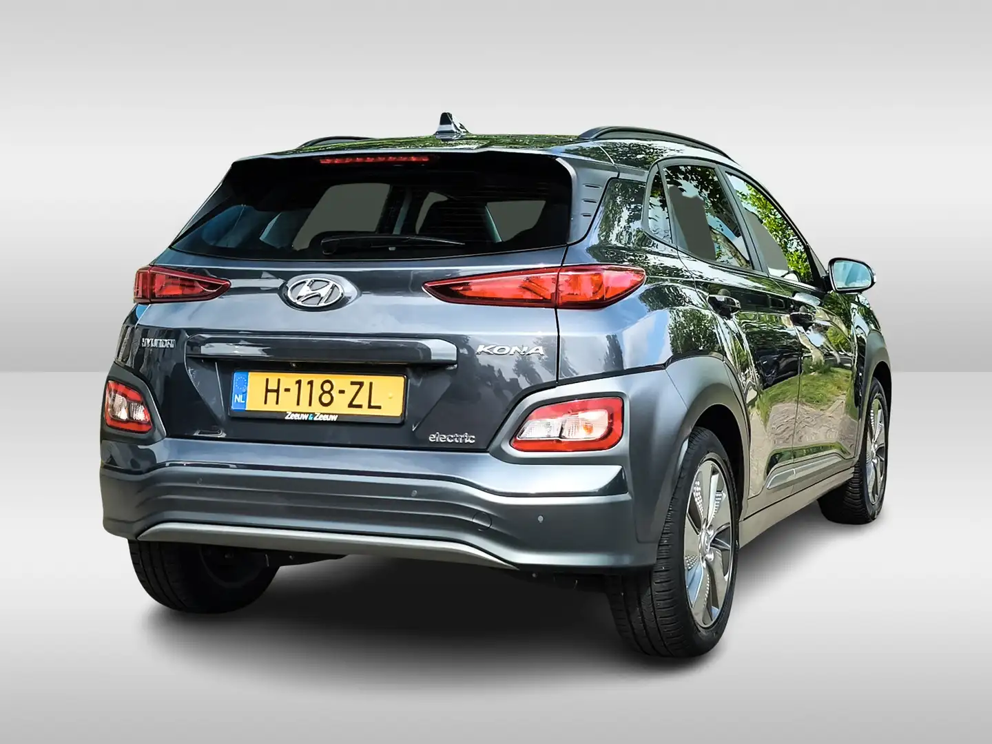 Hyundai KONA EV Comfort 64 kWh 3-Fase 1e-Eig. & Dealer-Onderh. Gris - 2