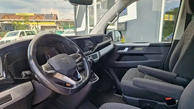 Volkswagen T6.1 Multivan TDI DSG 4MOTION ''Garantie'' Ansicht 8