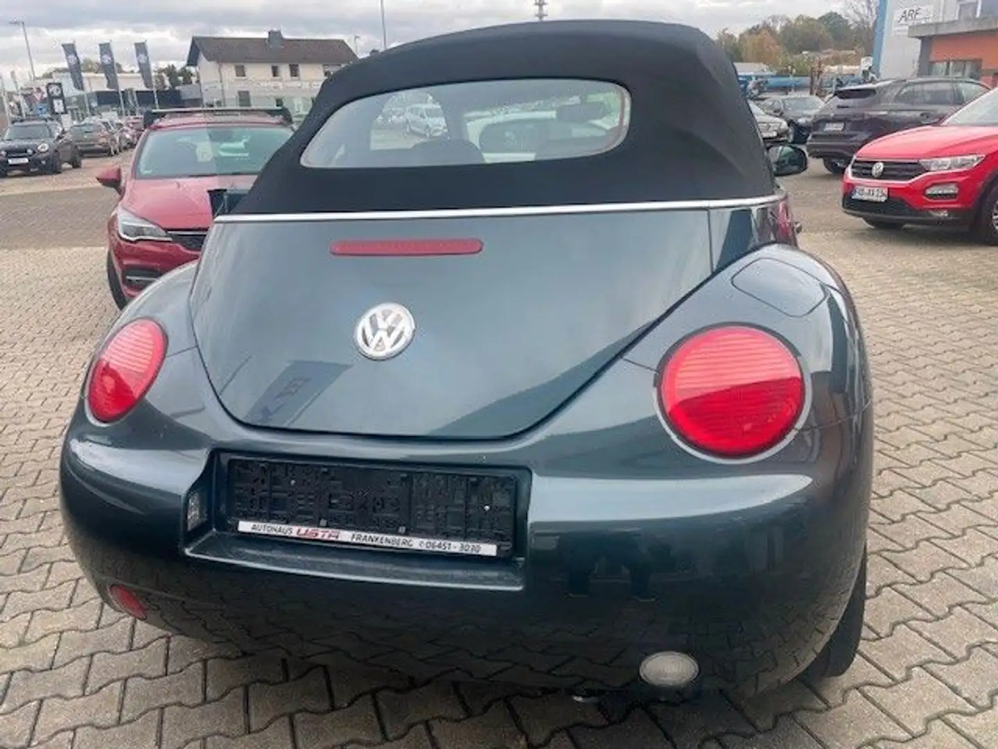 Volkswagen New Beetle Cabriolet 2.0 Highline Grün - 2