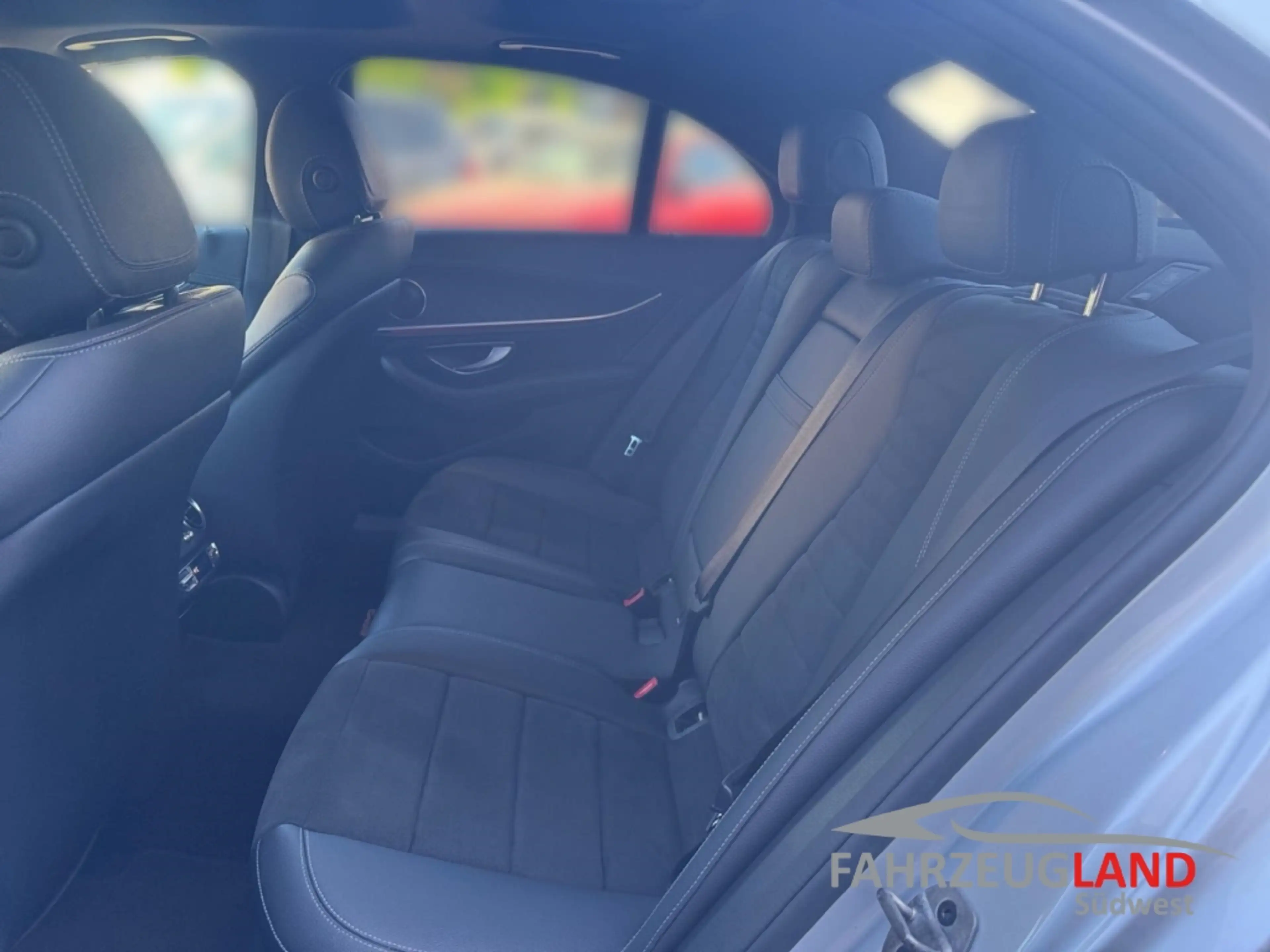 Mercedes-Benz E 350 AMG Exterieur Pano Keyless Standhzg Night Navi AHK — photo 11