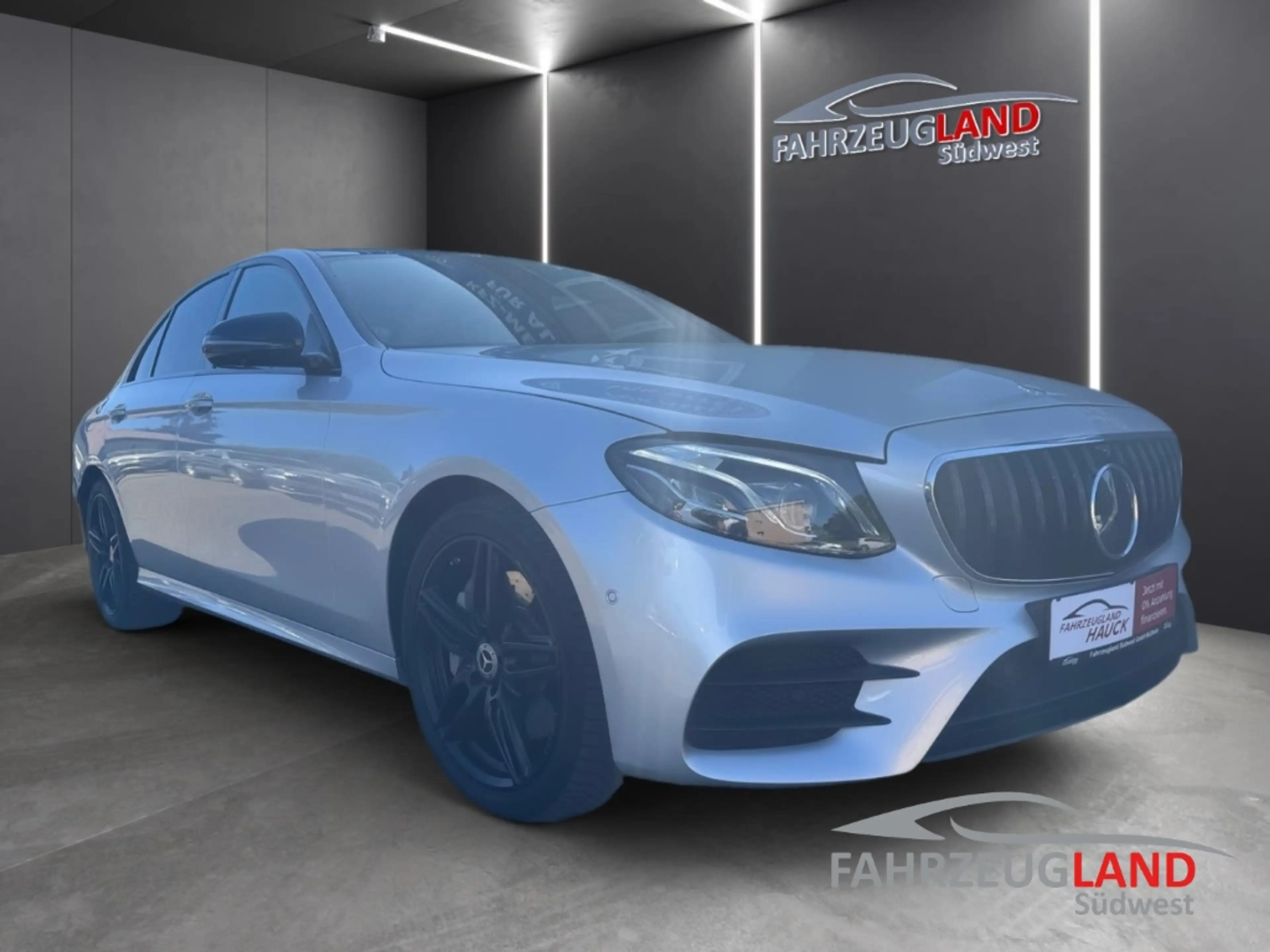 Mercedes-Benz E 350 AMG Exterieur Pano Keyless Standhzg Night Navi AHK — photo 2