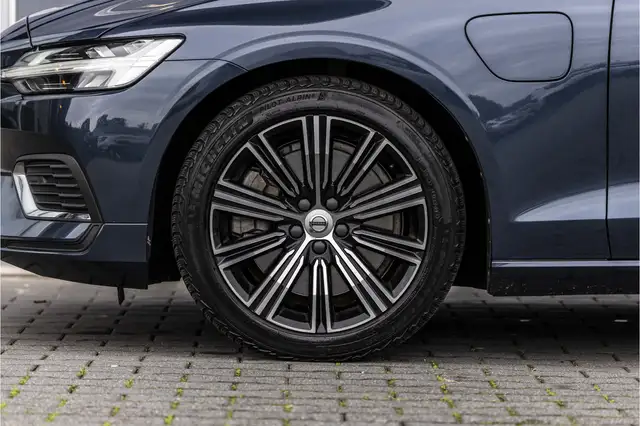 Volvo V60 view 21