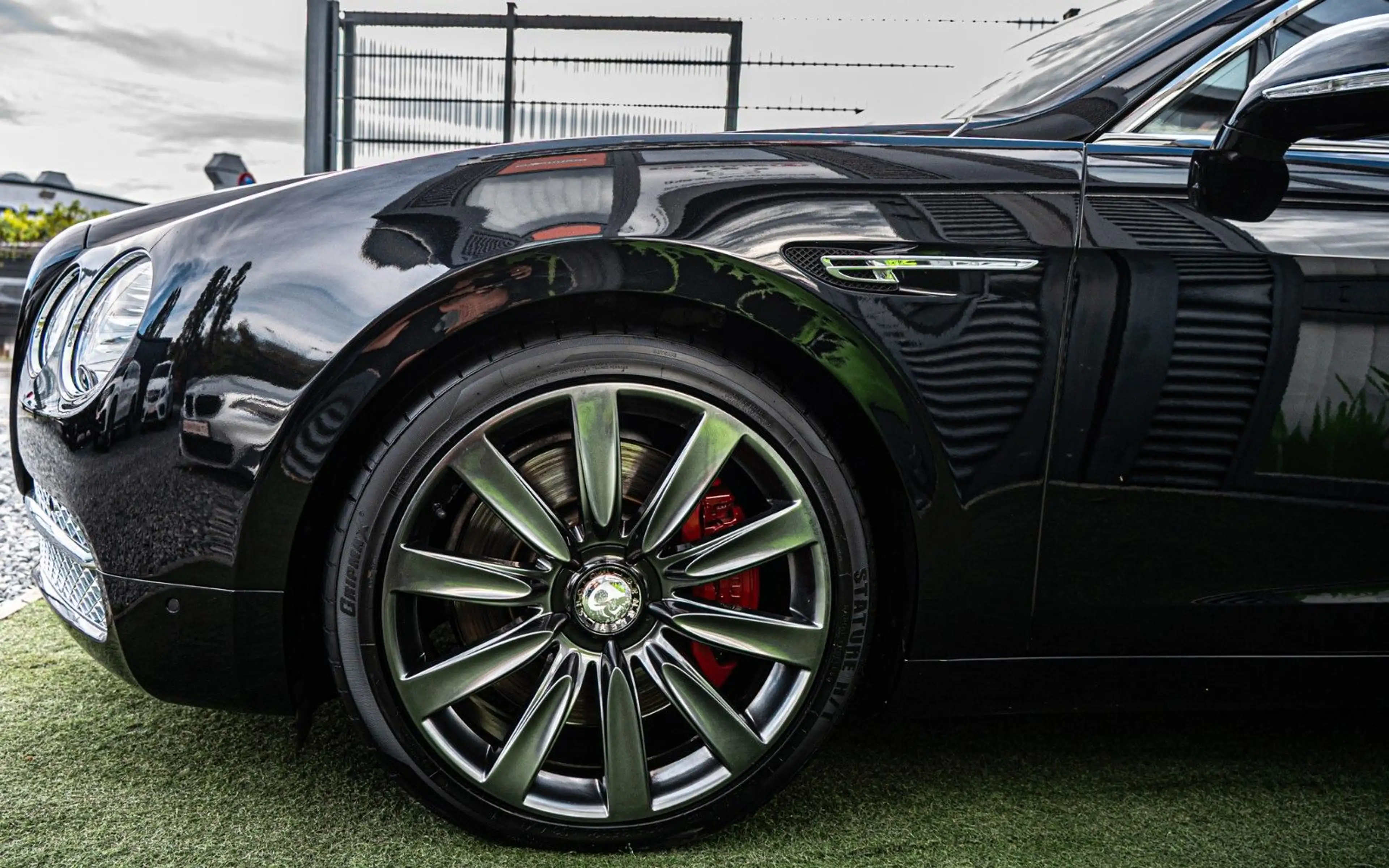 Bentley Flying Spur 4.0 V8 PANO|CAM|LUFT|SHZ|SLF|KEYLES — photo 10