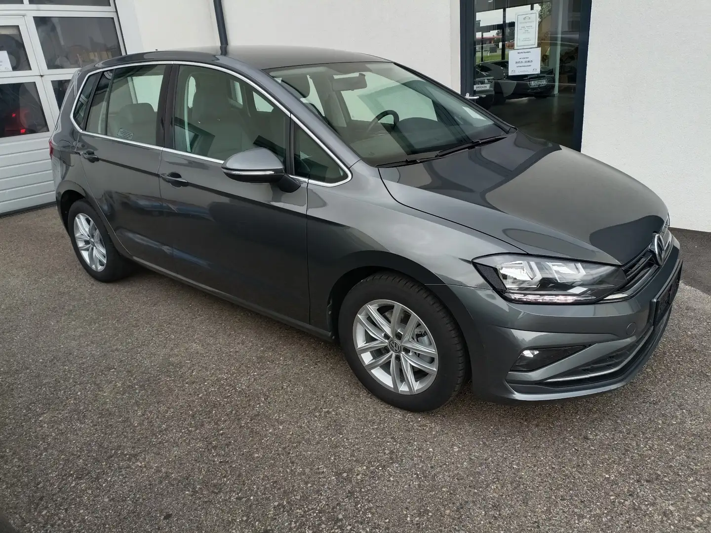 Volkswagen Golf Sportsvan 1,6 TDI SCR Highline DSG, NAVI, RADAR, Voll-Leder Grau - 1