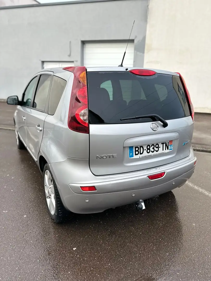 Nissan Note 1.5 dCi 86 ch Euro IV Connect Edition Gris - 2