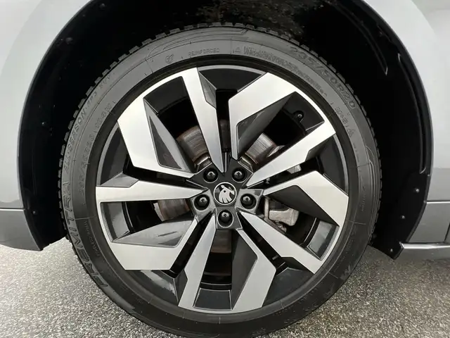 Skoda Enyaq view 10
