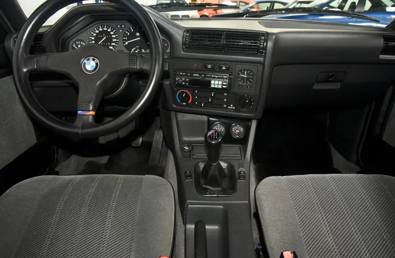 BMW 320 is e30 Italo M3, foto 10