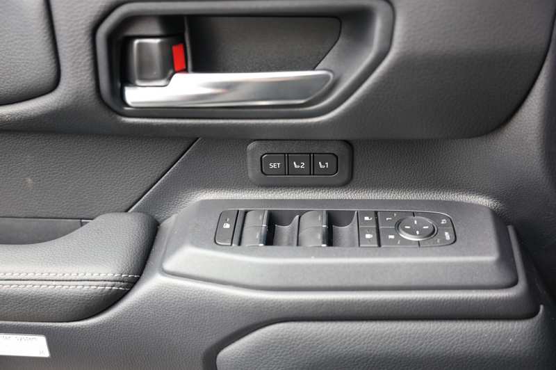 Toyota Land Cruiser 2.8 D-4D 5DRS PROFESSIONAL A/T VAN — photo 26