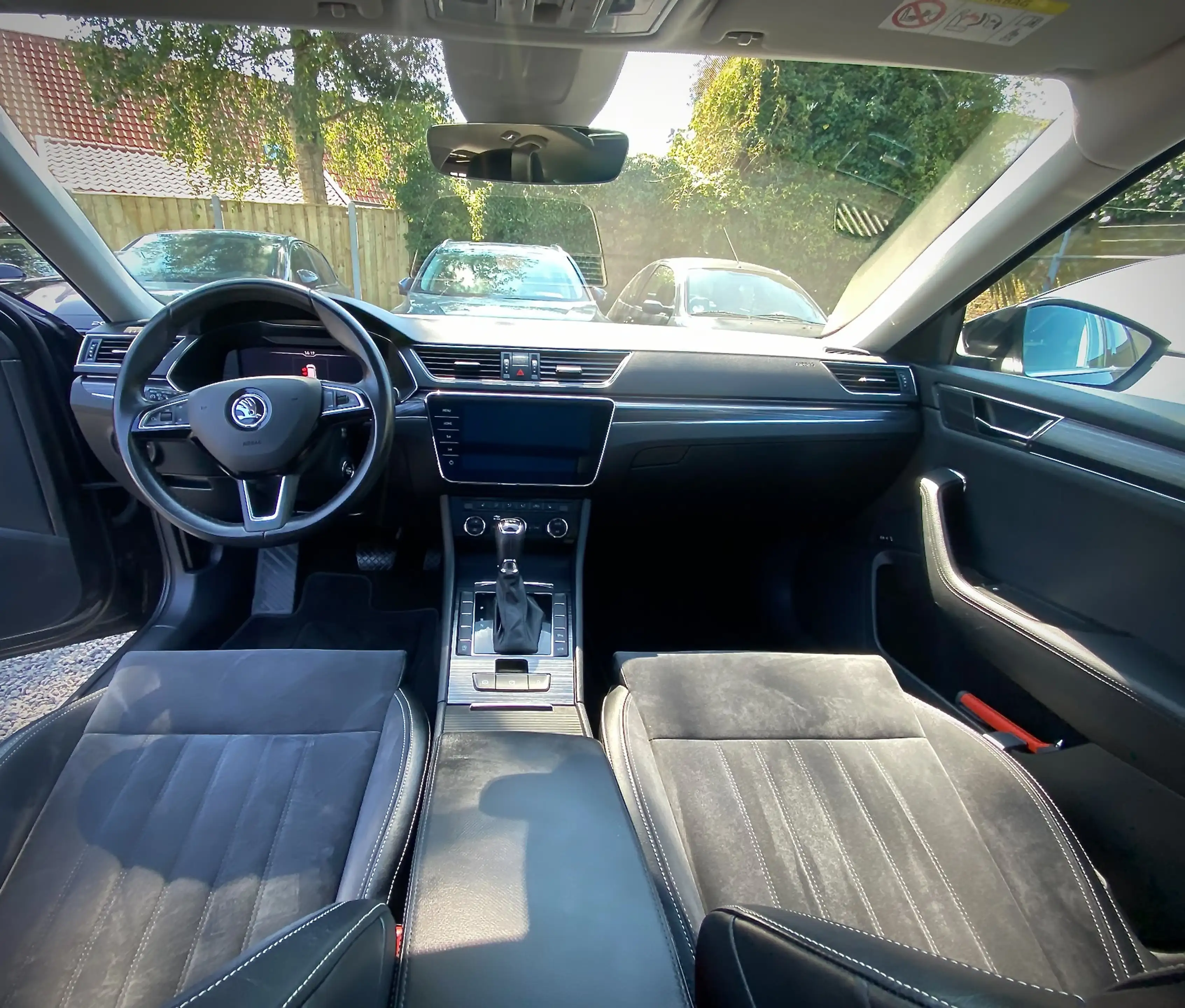 Skoda Superb Combi 1.5 TSI ACT PERFORMANCE LINE PANODAK NAVI DI — photo 3