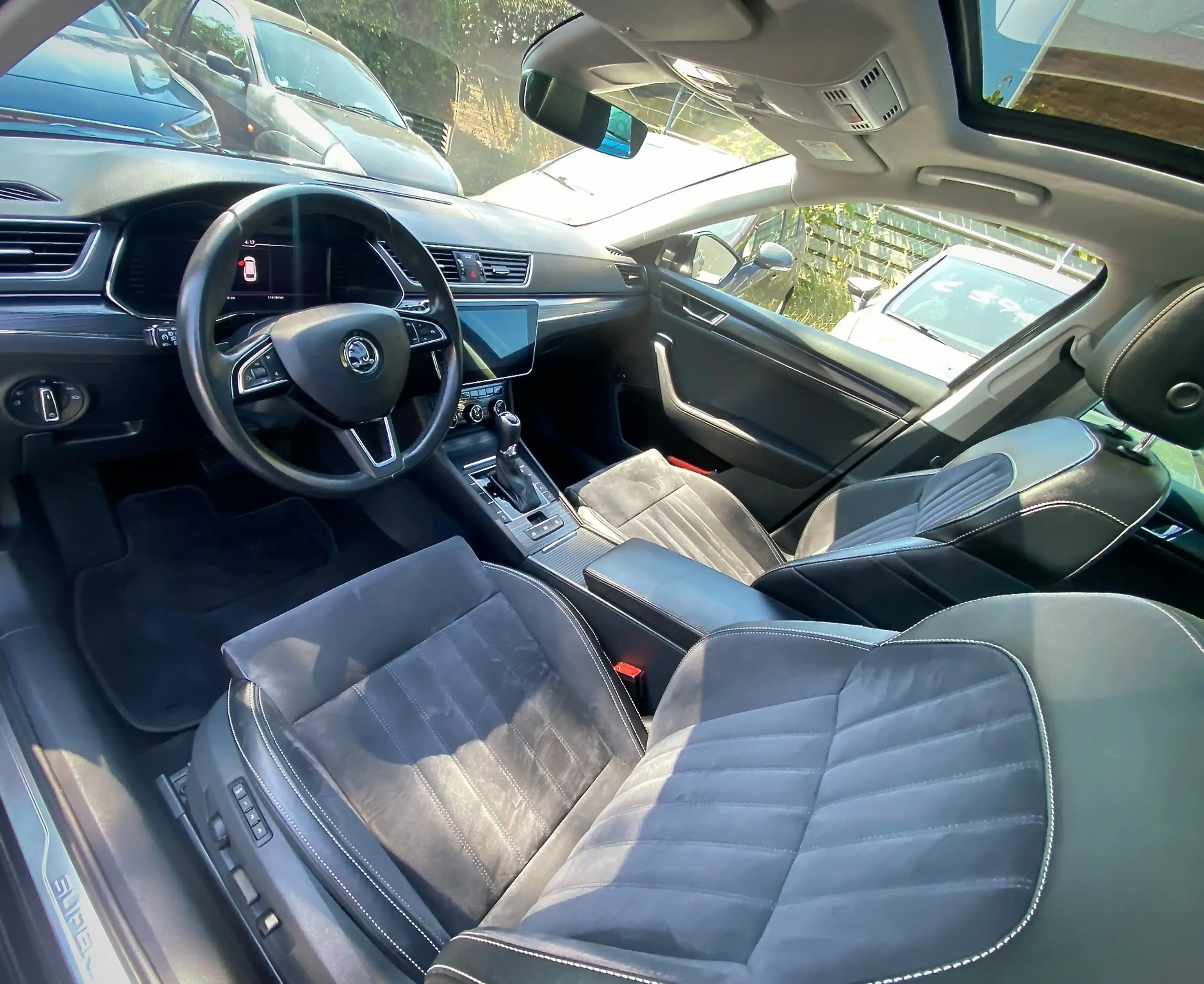 Skoda Superb Combi 1.5 TSI ACT PERFORMANCE LINE PANODAK NAVI DI — photo 2