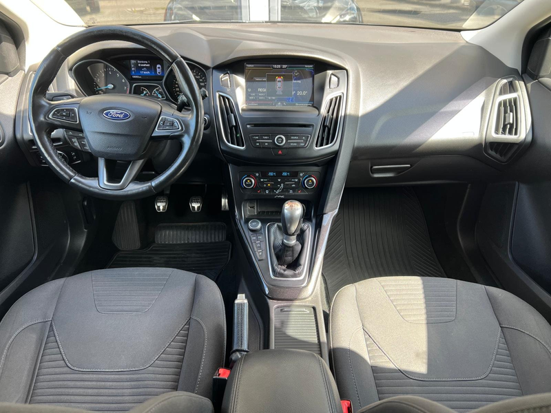 Ford Focus 1.0 EcoBoost Hatchback | ST-line | — photo 8