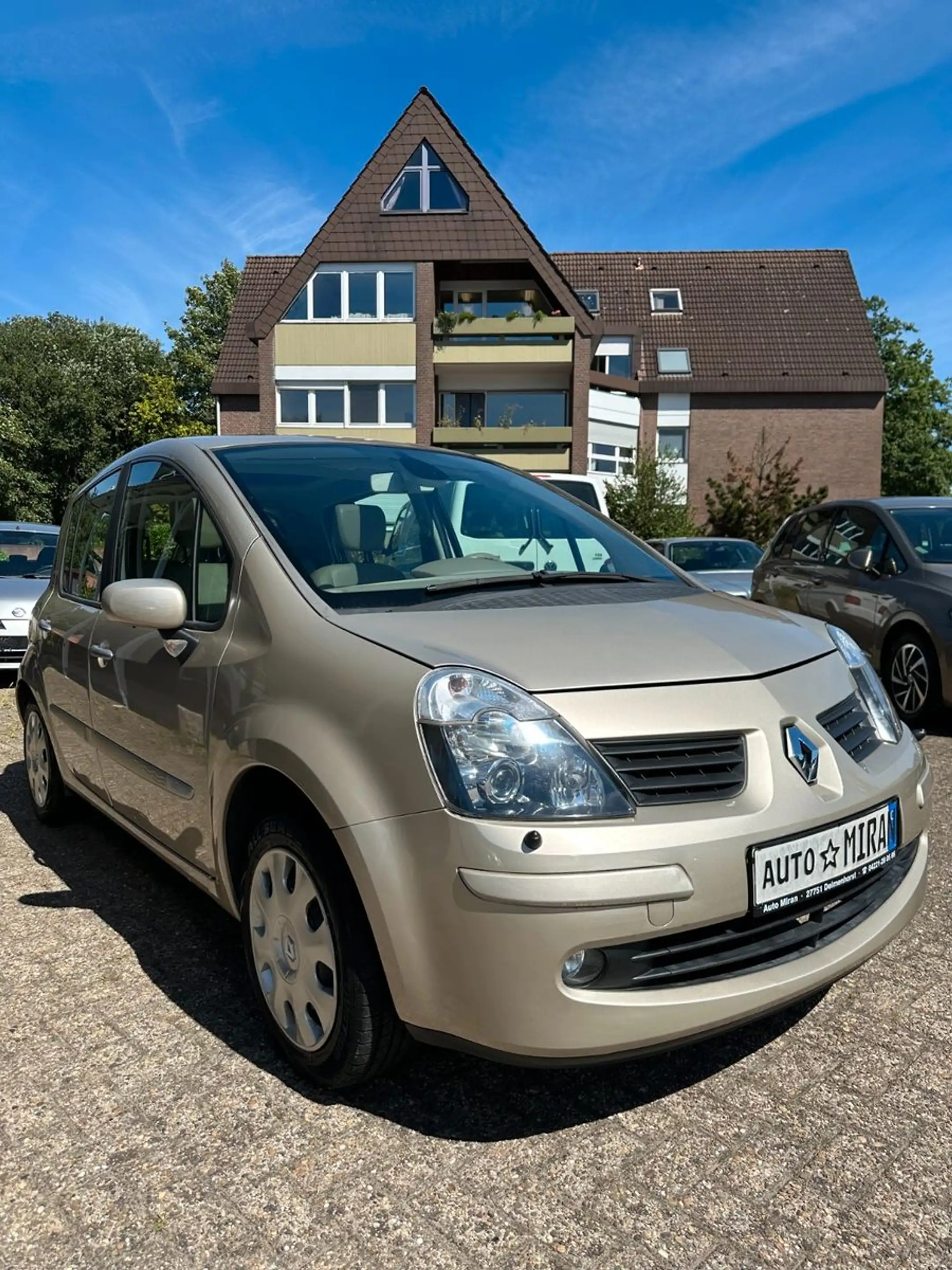 Renault Modus 1.6 L *AUTOMATIK*LEDER*PANO*ALLWETTER* — photo 3