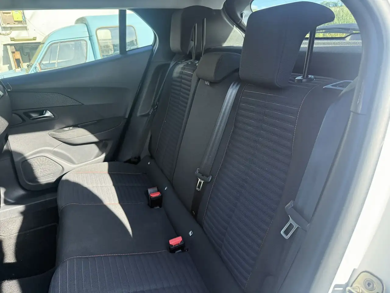Peugeot 2008 2008 — photo 4