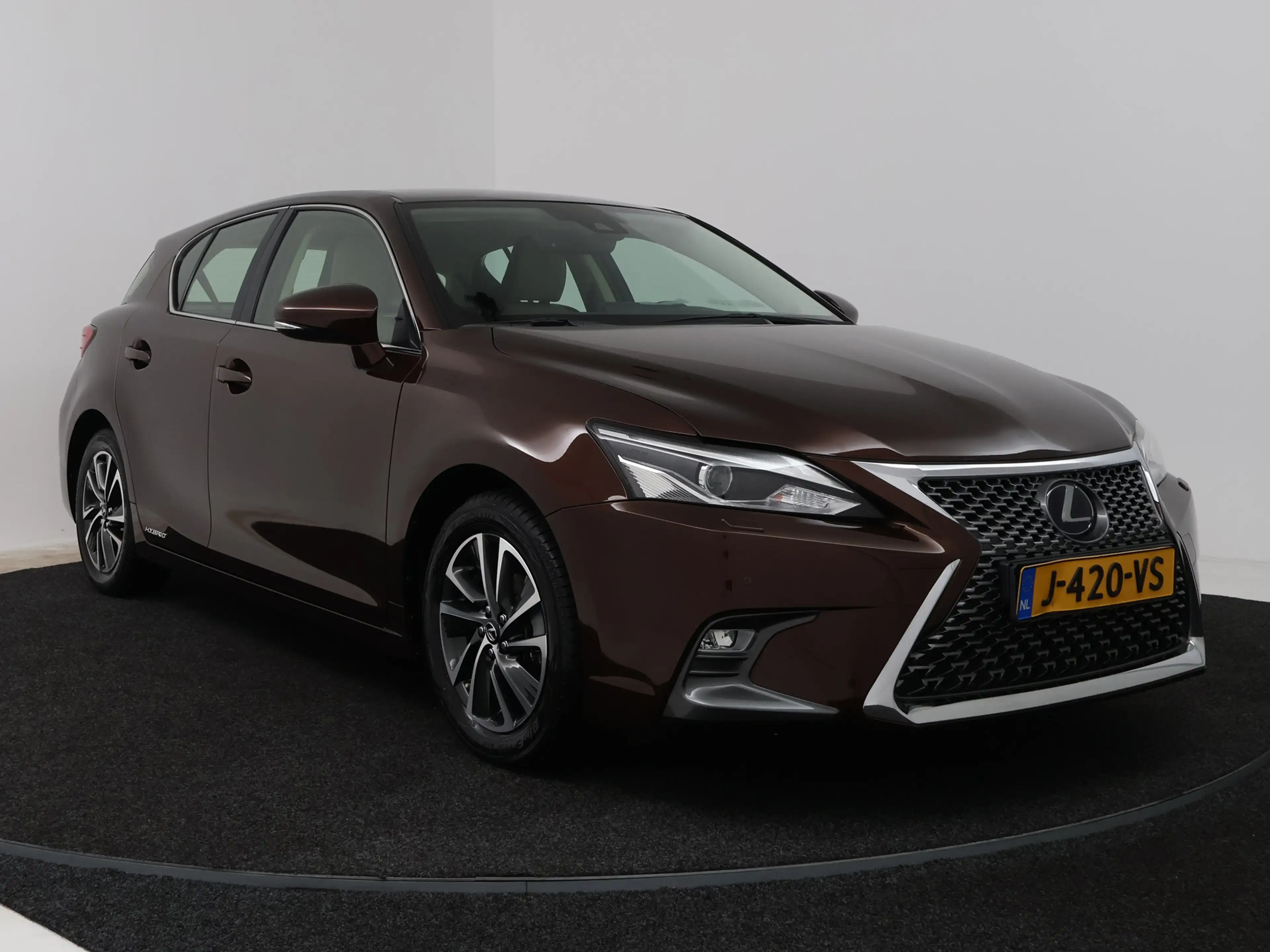 Lexus CT 200h Business Line — photo 15