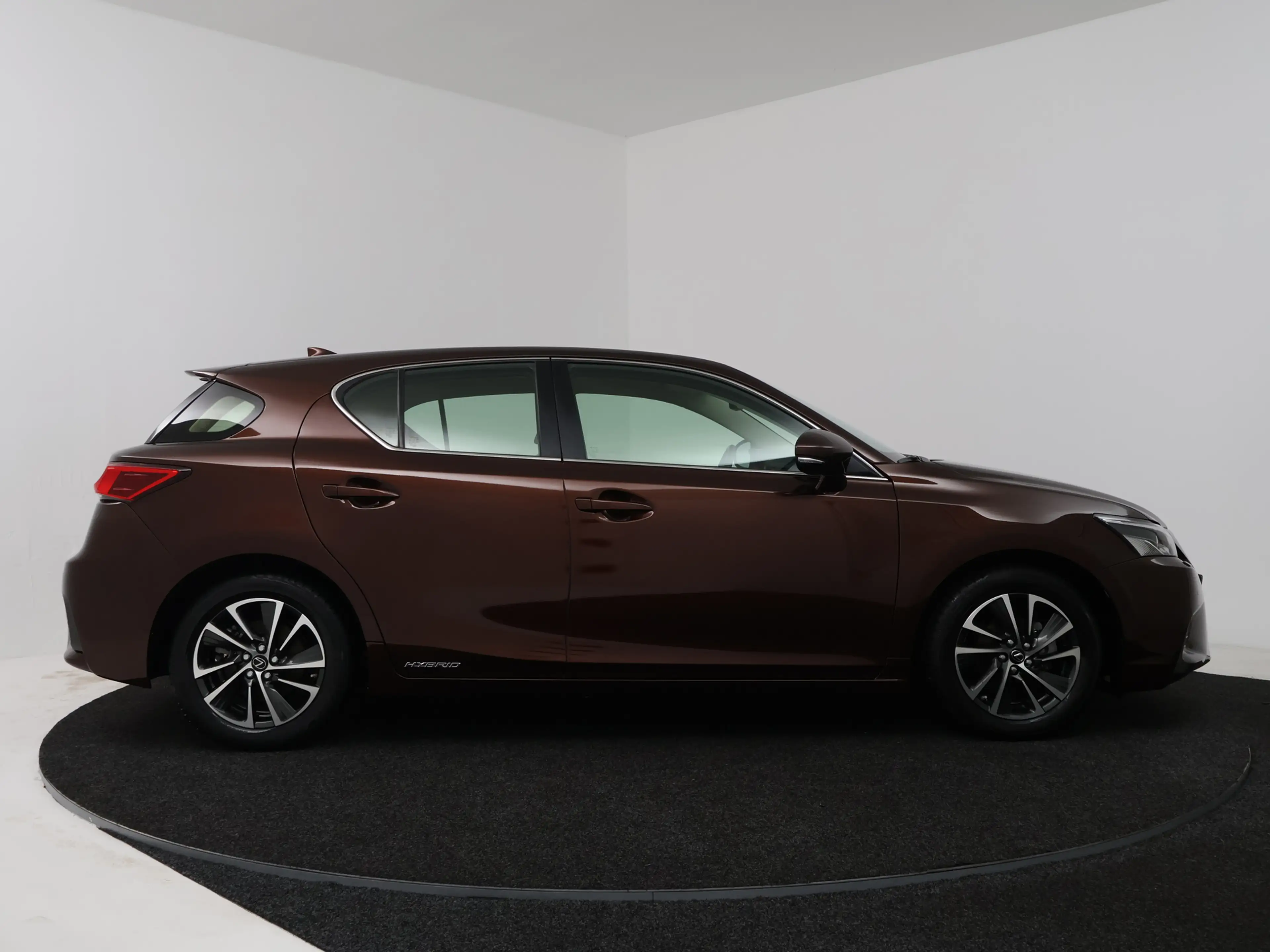 Lexus CT 200h Business Line — photo 14