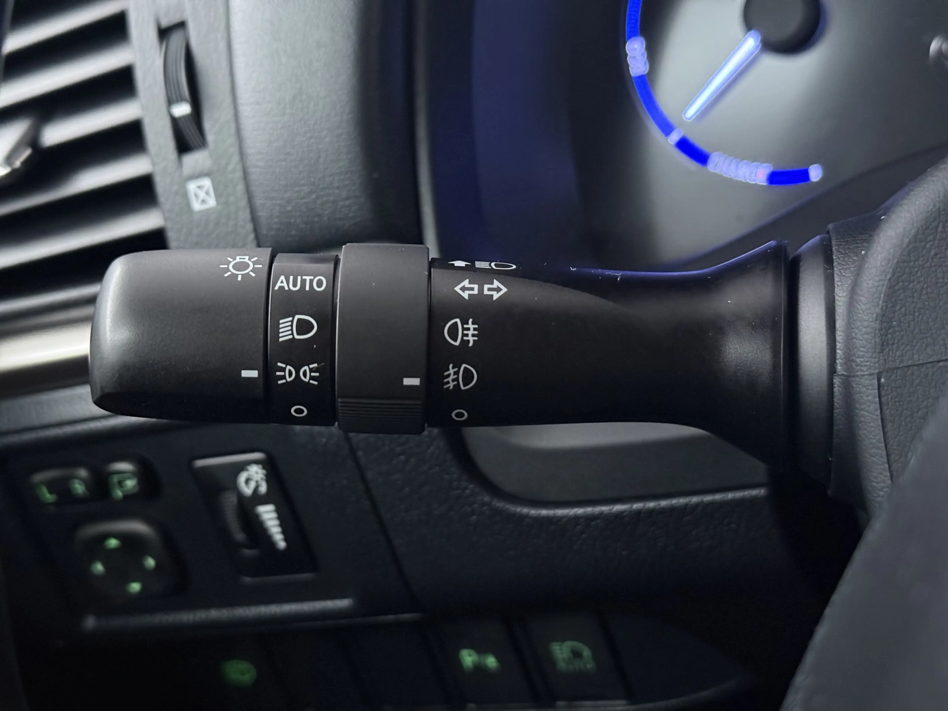 Lexus CT 200h Business Line — photo 11