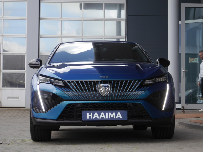 Peugeot 408 1.6 HYbrid GT 225 EAT8 First Edition | Plug in Hyb — photo 3