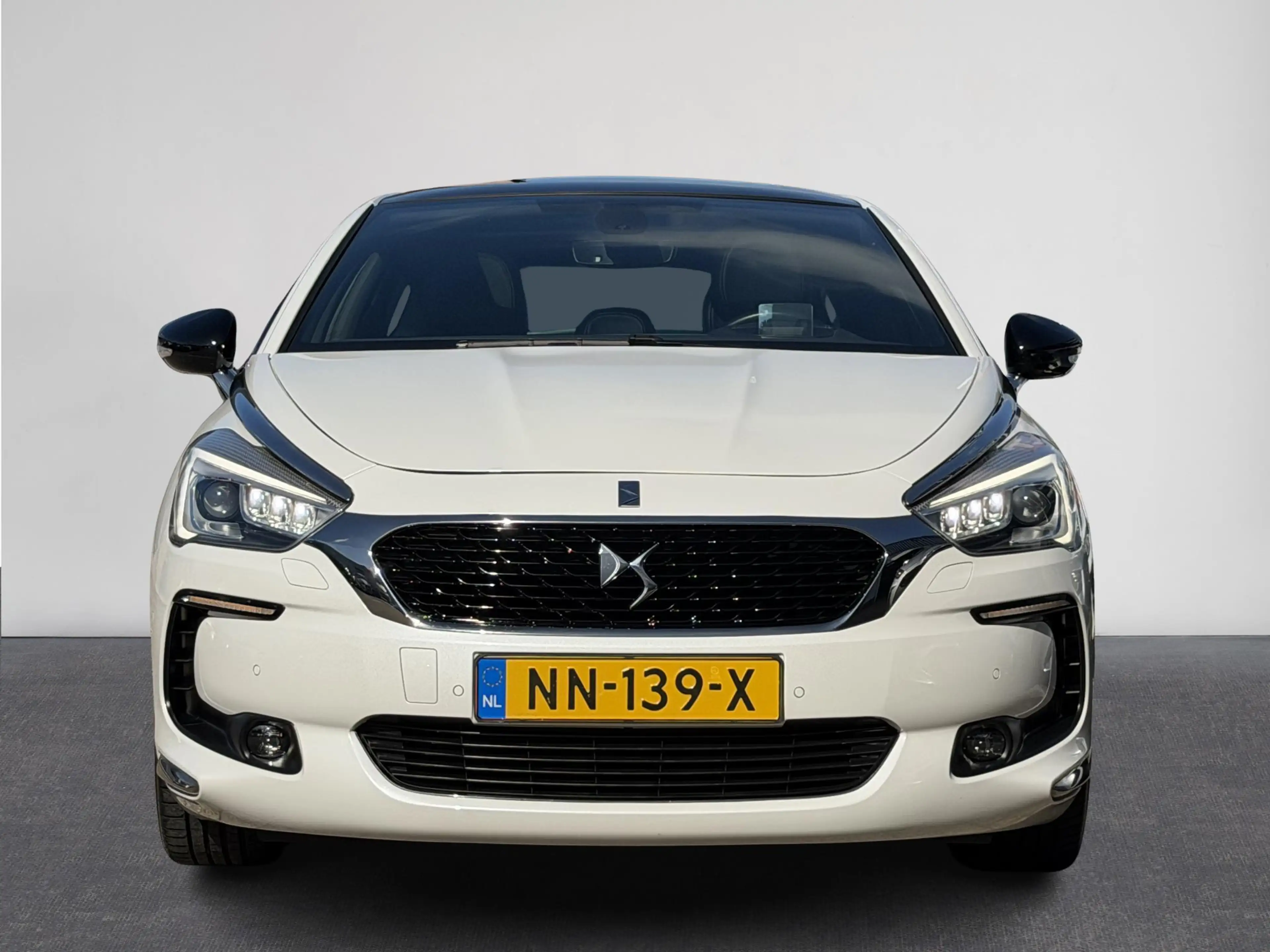 DS Automobiles DS 5 1.6 THP Chic 211 PK | Pano | LED | Leer | Navi | C — photo 4