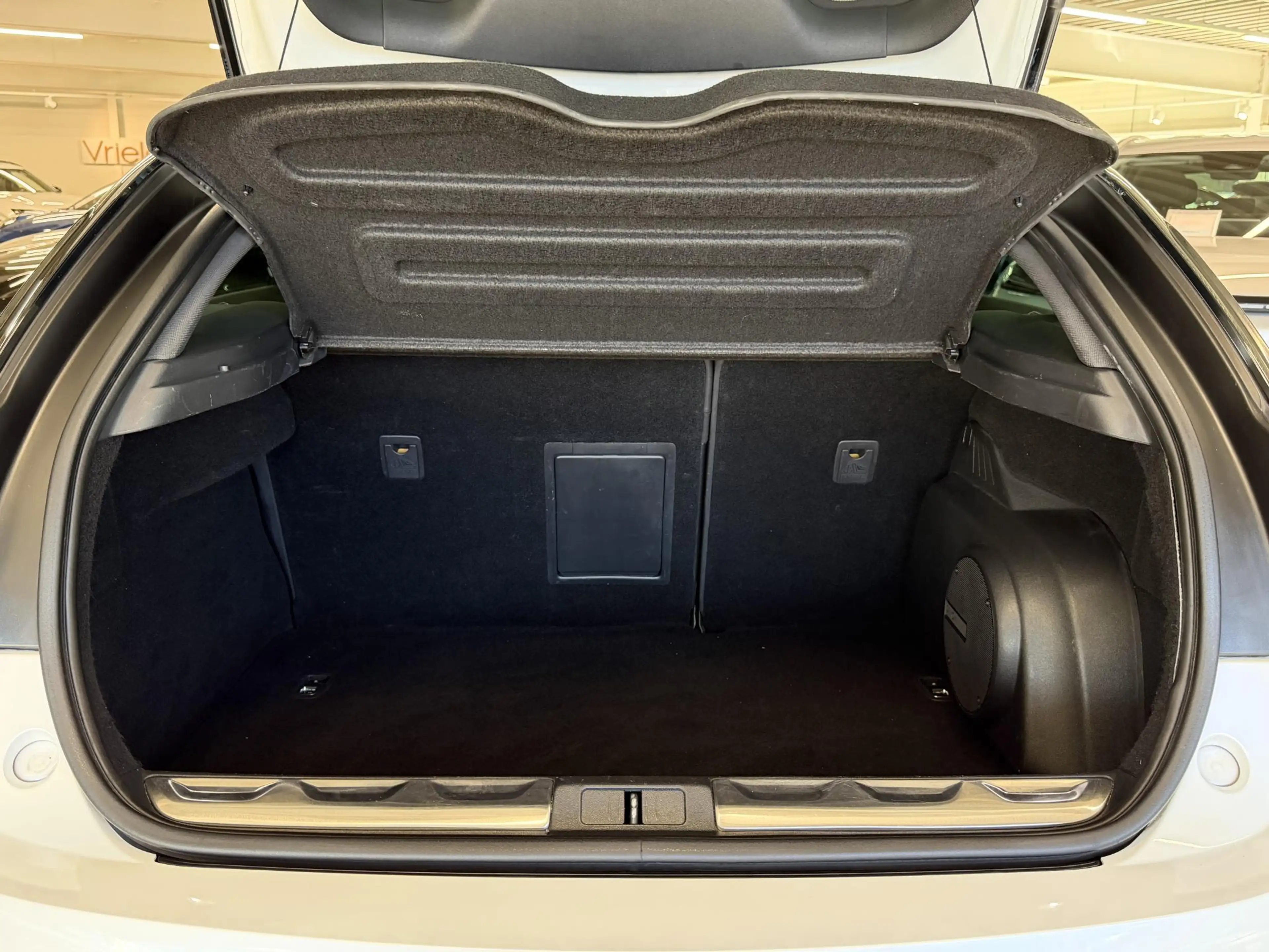 DS Automobiles DS 5 1.6 THP Chic 211 PK | Pano | LED | Leer | Navi | C — photo 36