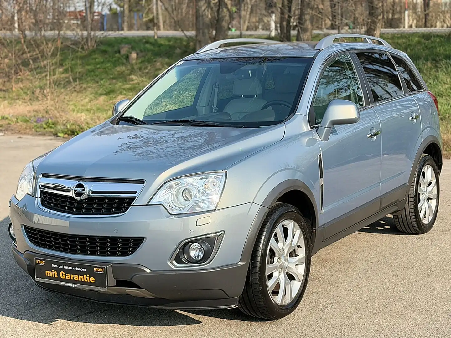 Opel Antara 2,2 CDTI Cosmo DPF Start/Stop System Grau - 1