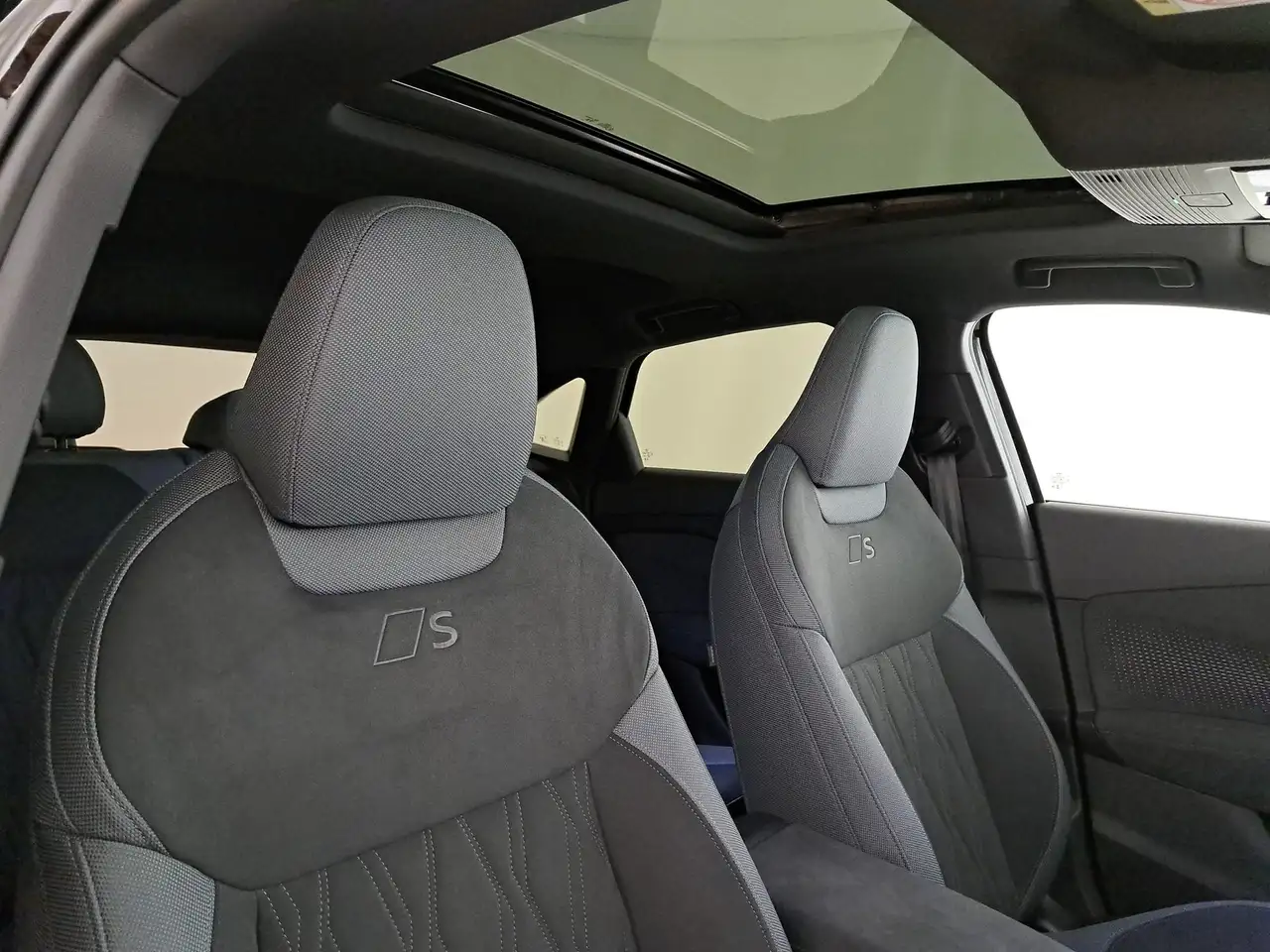 Audi Q3 sportback 2.0 tdi s line edition 150cv s-tronic 14