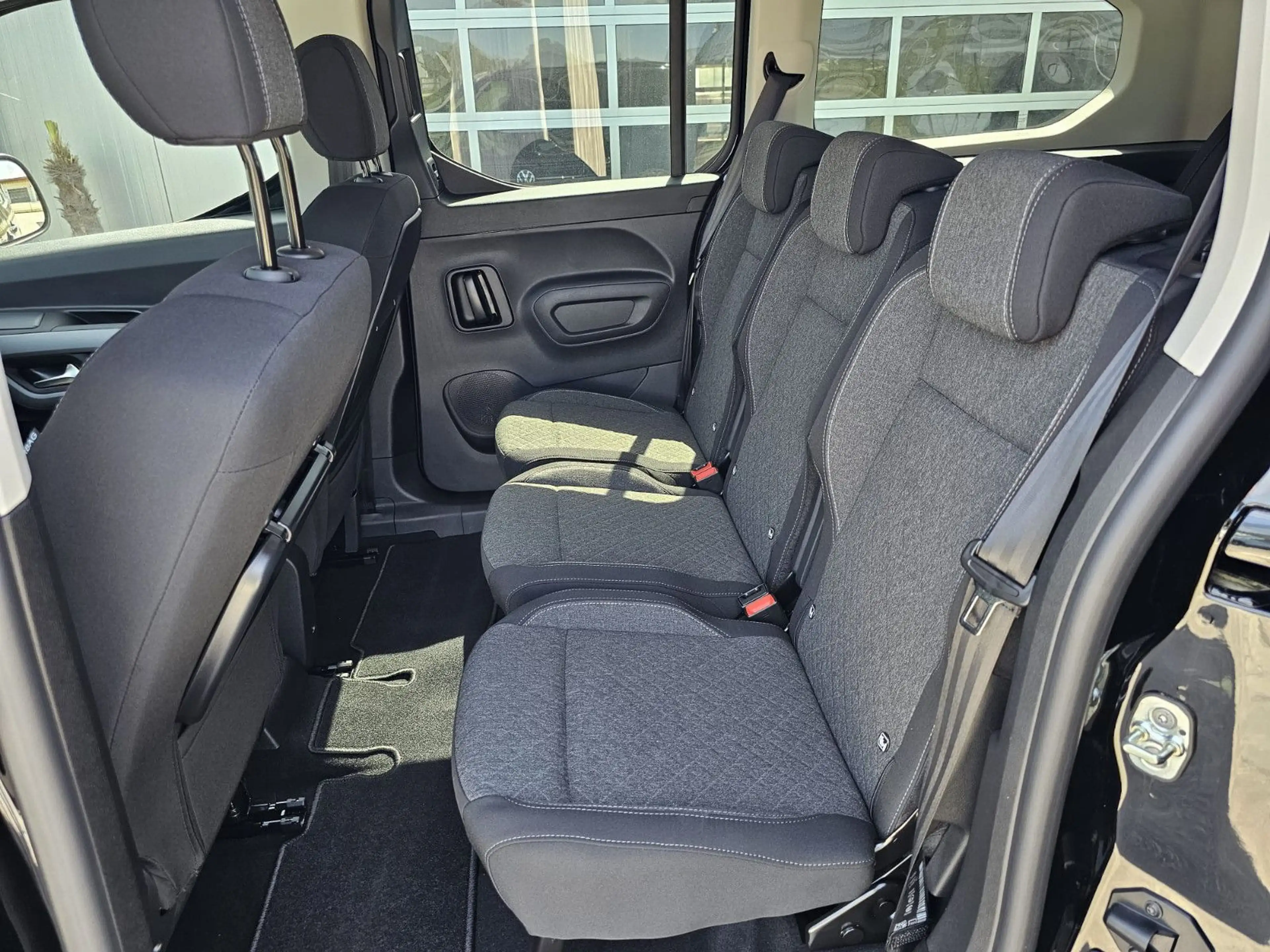 Opel Combo Life Combo 1.5 Life E GS XL 7-Sitzer*Connect+Paket*17 — photo 27