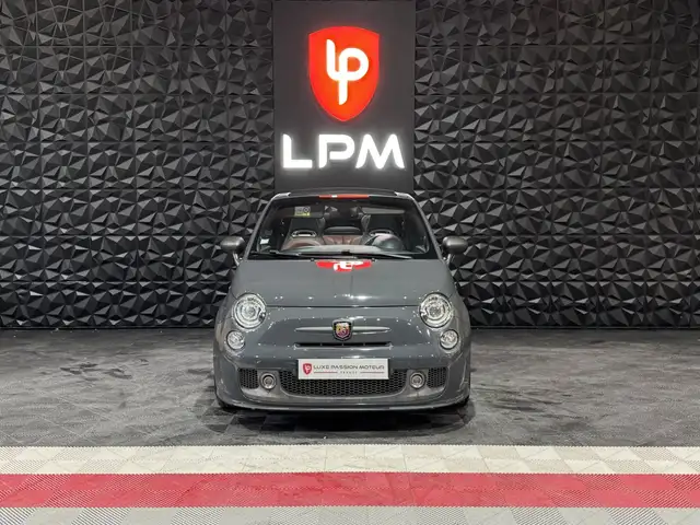 Abarth 500c view 2
