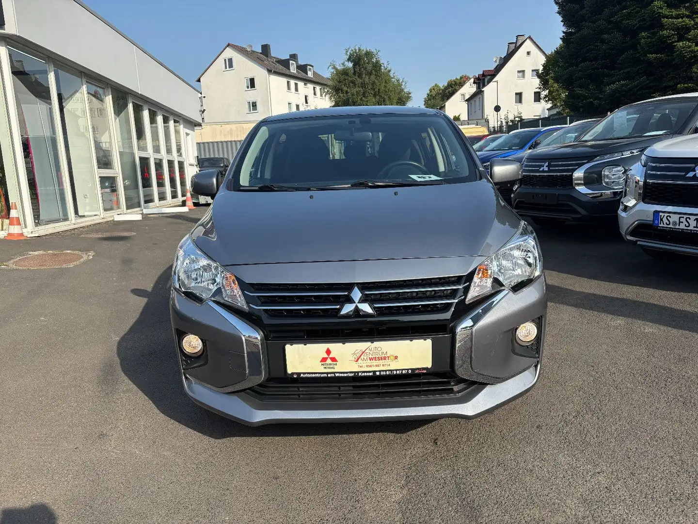 Mitsubishi Space Star Select+ 1.2 MIVEC ClearTec Grau - 2
