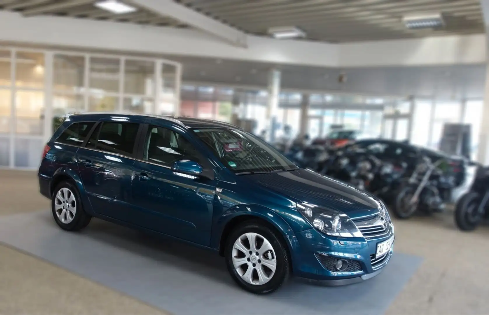 Opel Astra H Caravan CATCH ME Autom.; NAV XEN PDC AHK Vert - 2