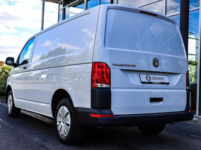 Volkswagen T6 view 3