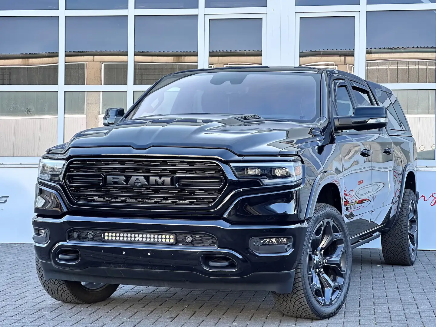 Dodge RAM 1500 Limited LPG Pano ACC 360° Hardtop Mwst. Noir - 1
