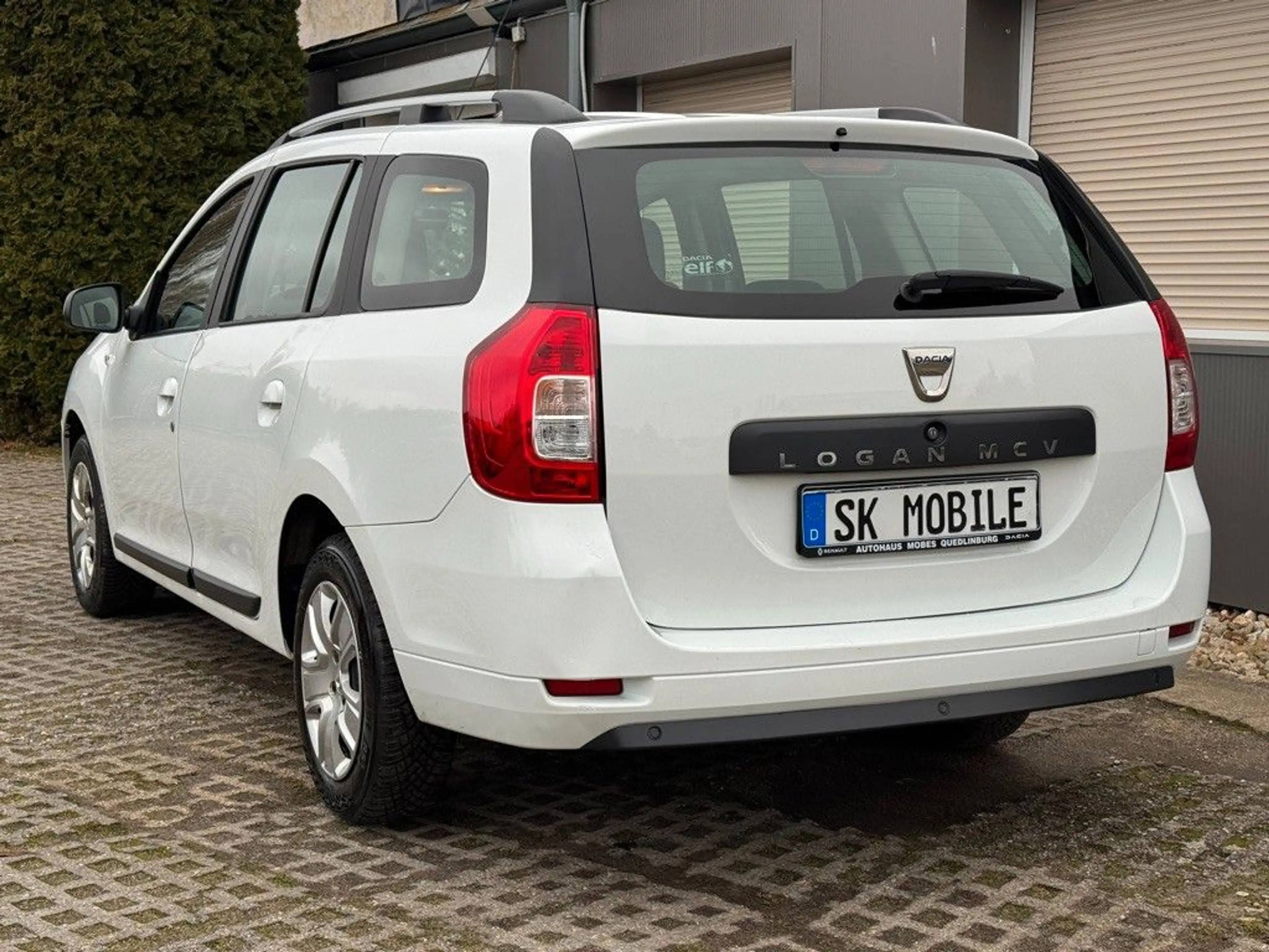 Dacia Logan MCV II Kombi Comfort 1HAND*KLIMA* — photo 3