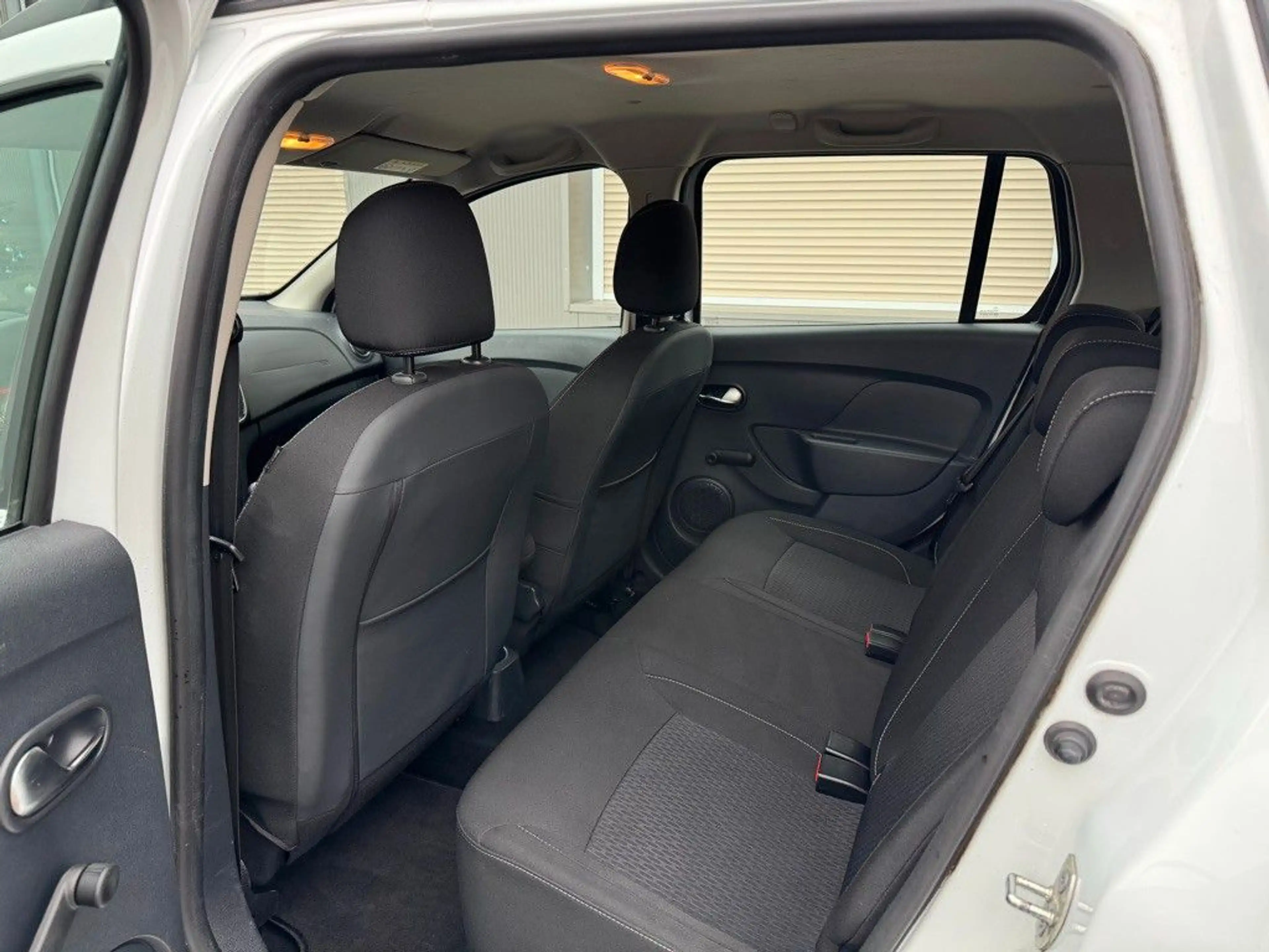 Dacia Logan MCV II Kombi Comfort 1HAND*KLIMA* — photo 8
