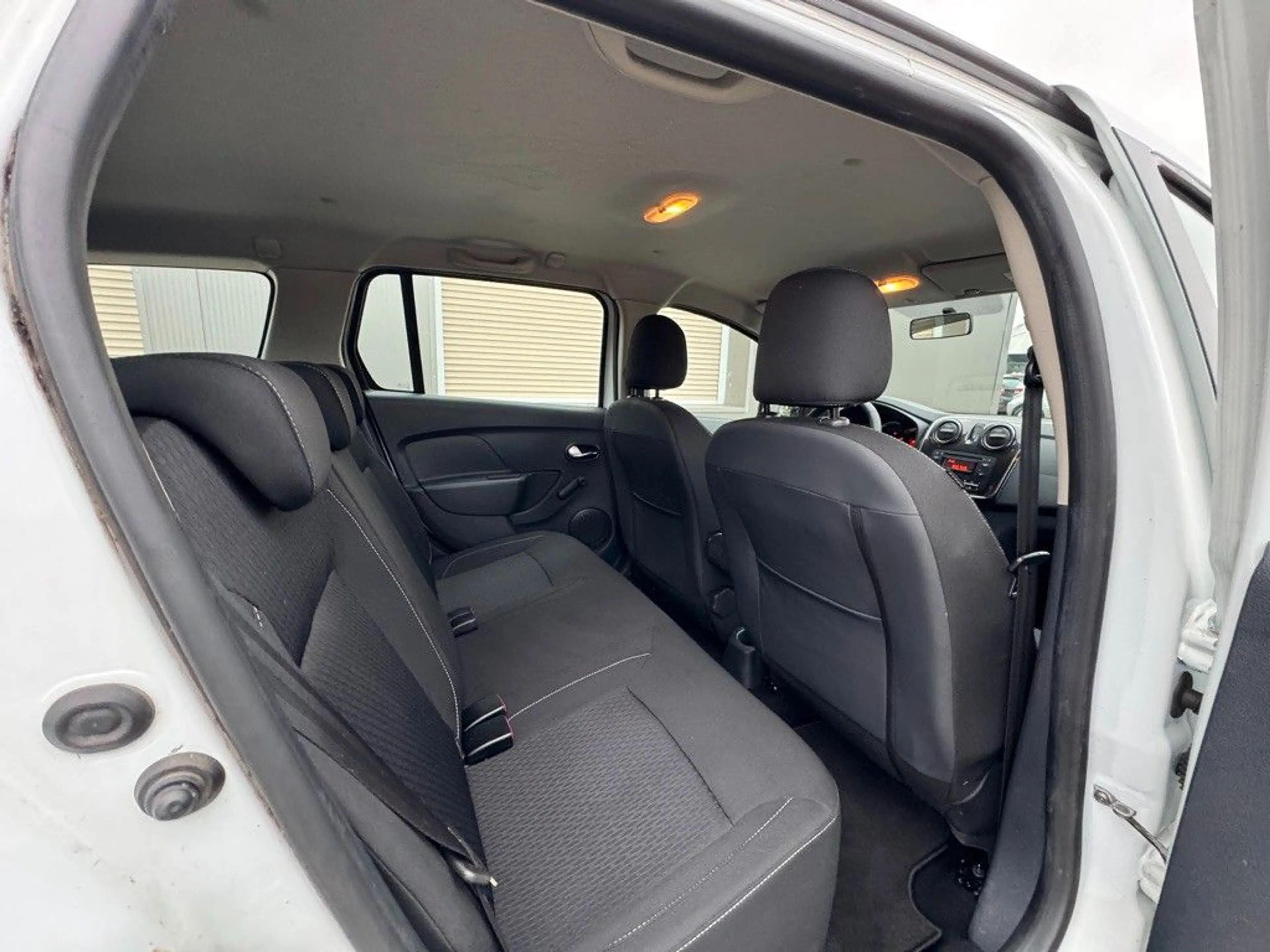 Dacia Logan MCV II Kombi Comfort 1HAND*KLIMA* — photo 10