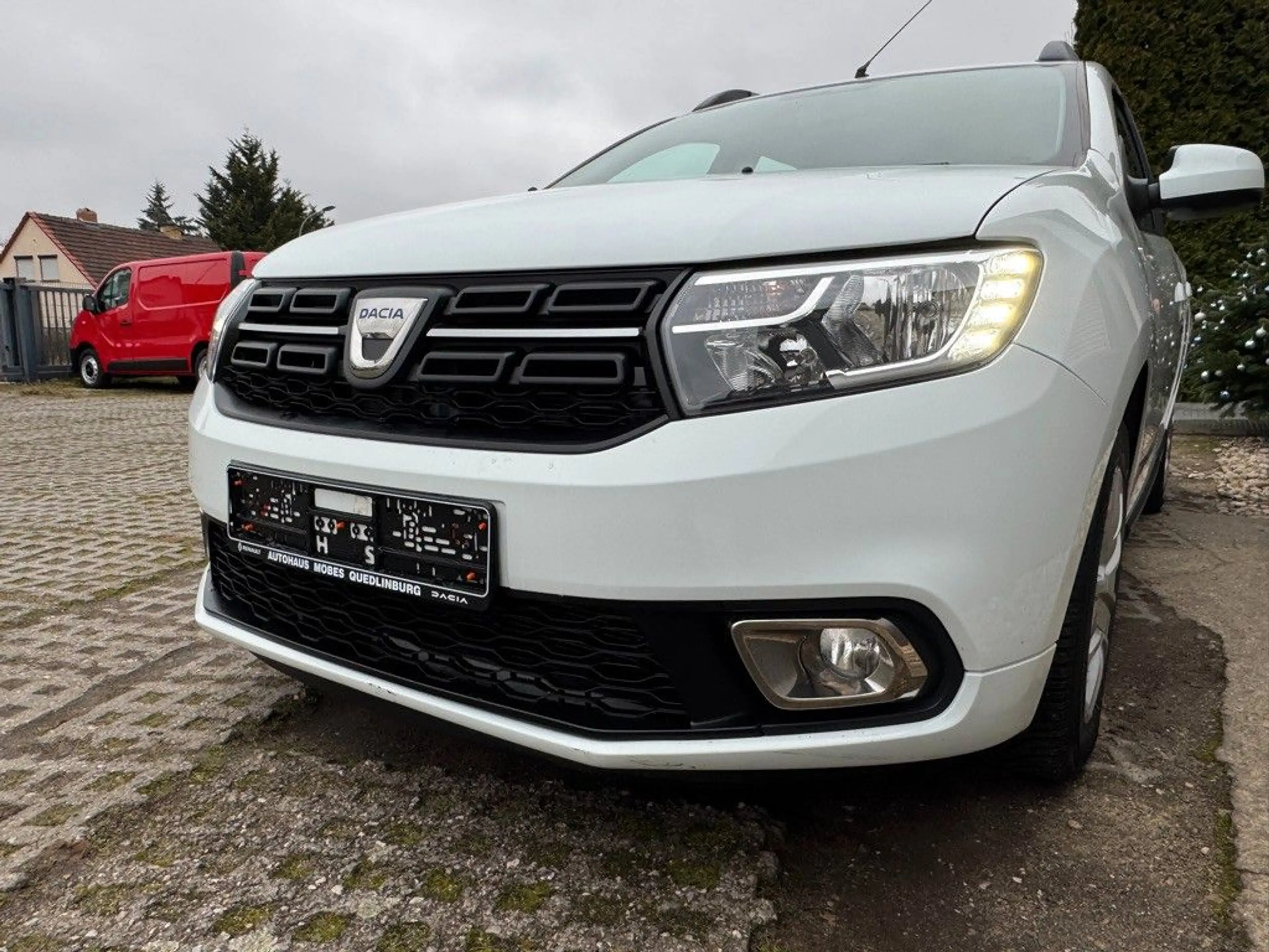 Dacia Logan MCV II Kombi Comfort 1HAND*KLIMA* — photo 5