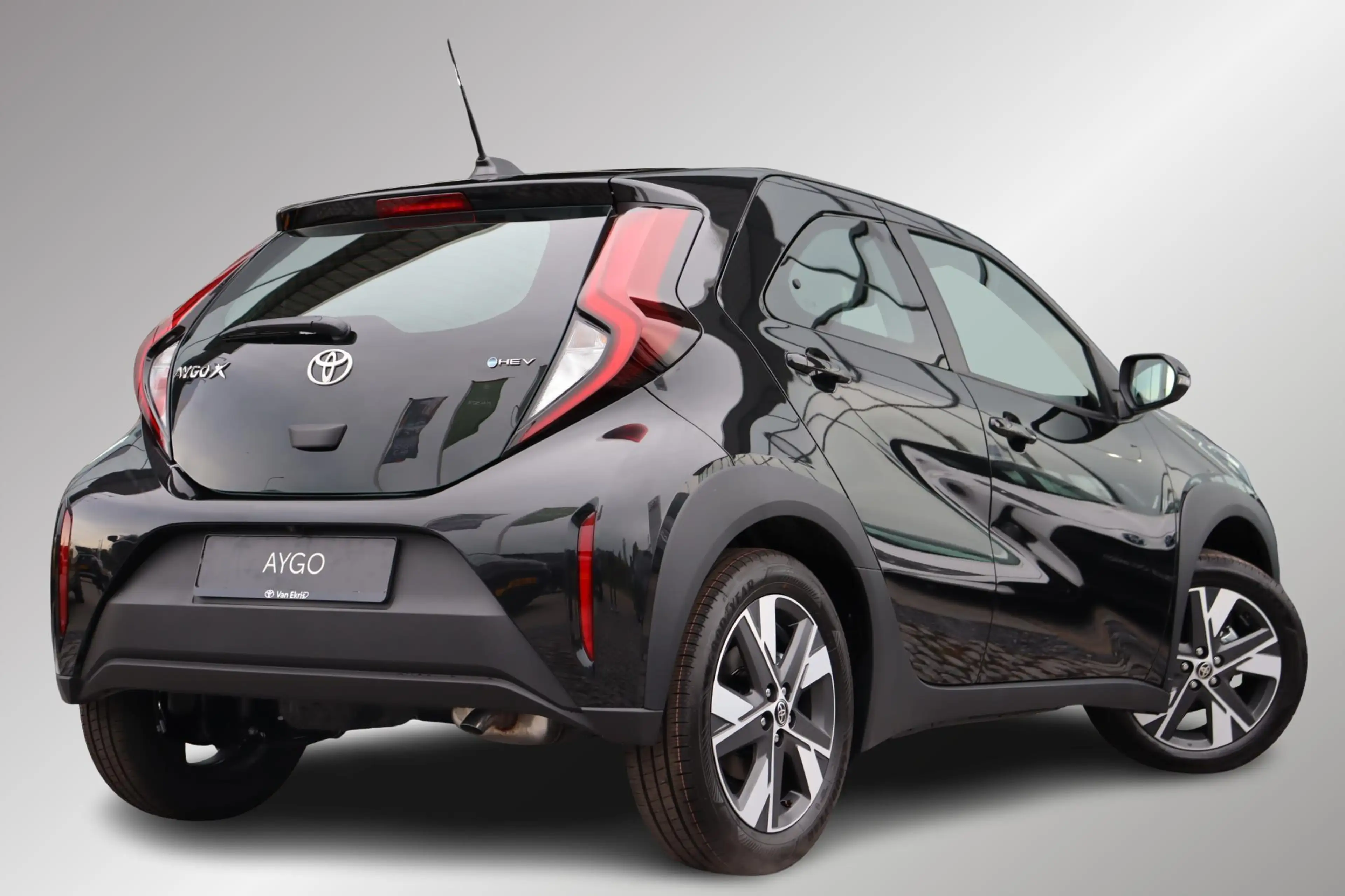 Toyota Aygo X Hybrid 115 Play, Go Pack, VERWACHT, 01-2027 leverb — photo 2