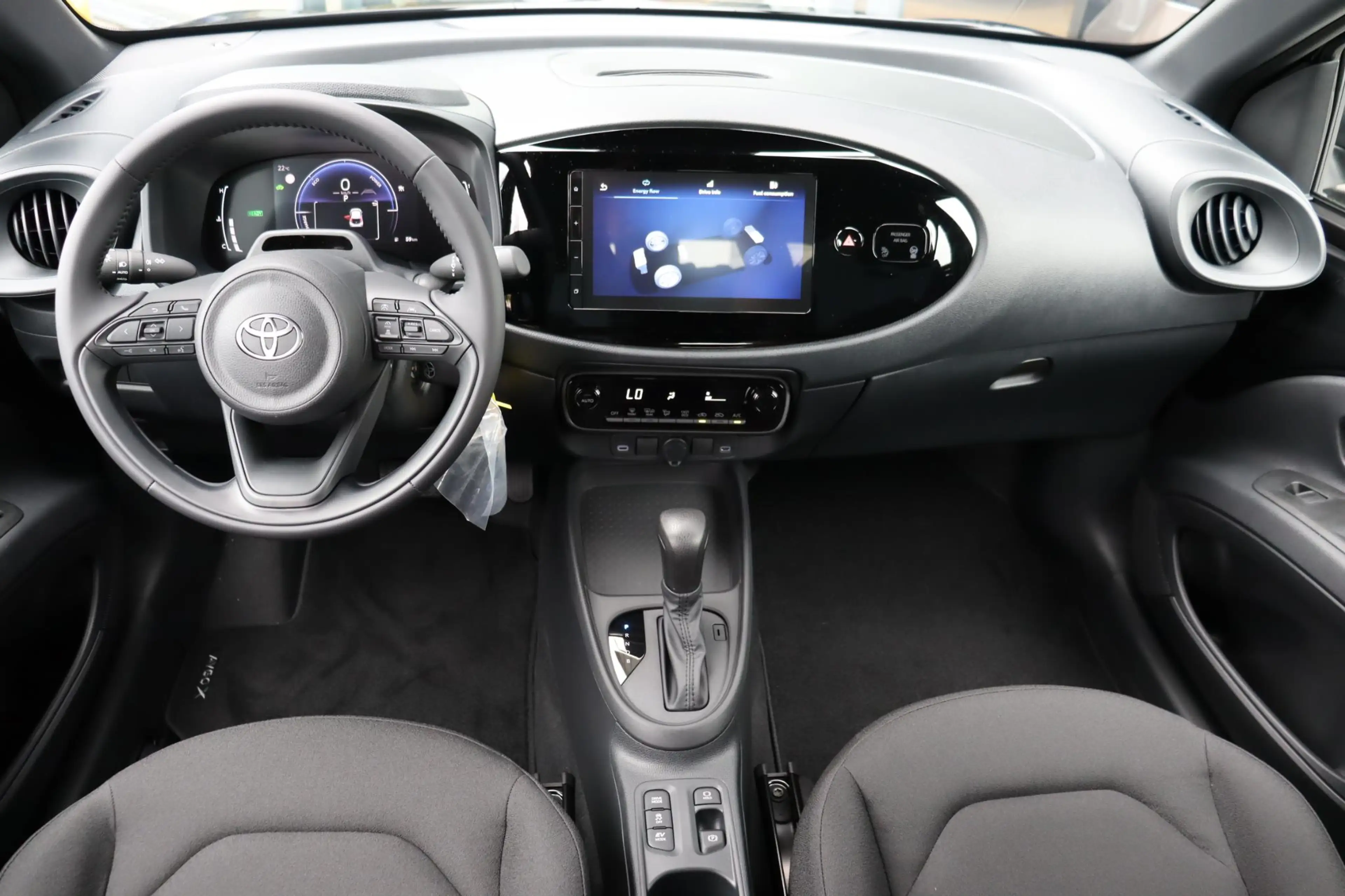 Toyota Aygo X Hybrid 115 Play, Go Pack, VERWACHT, 01-2027 leverb — photo 3