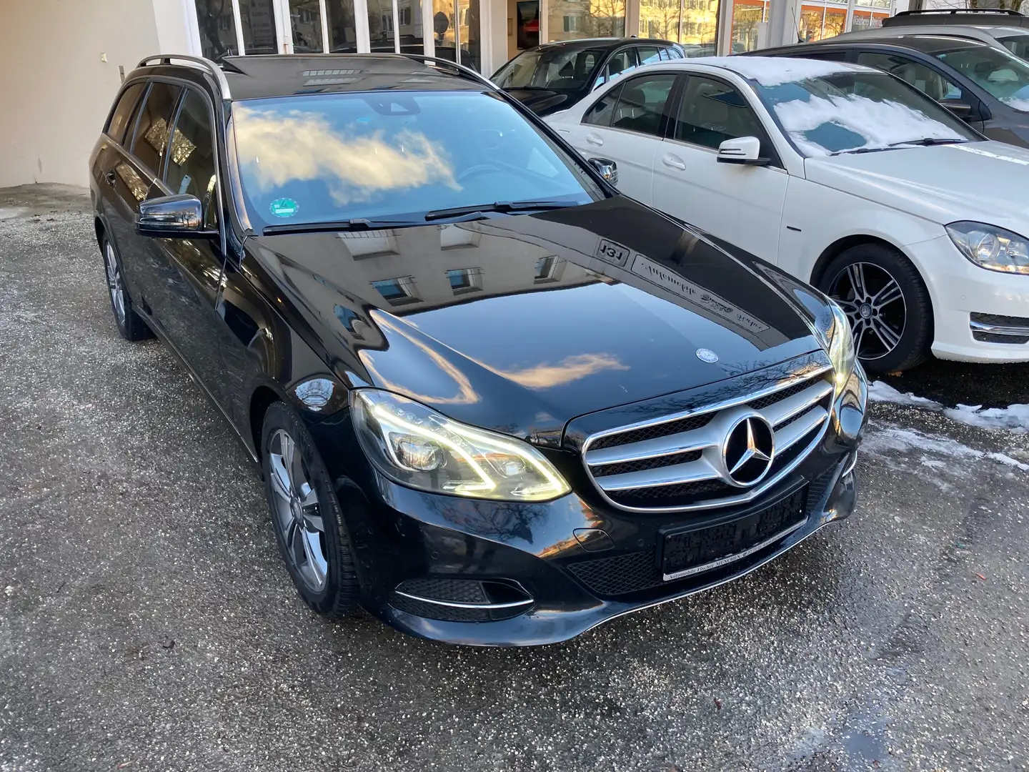 Mercedes-Benz E 220 CDI BT Avantg+Klimaaut/COMAND/ILS/GSD/Park Ass+ Schwarz - 2