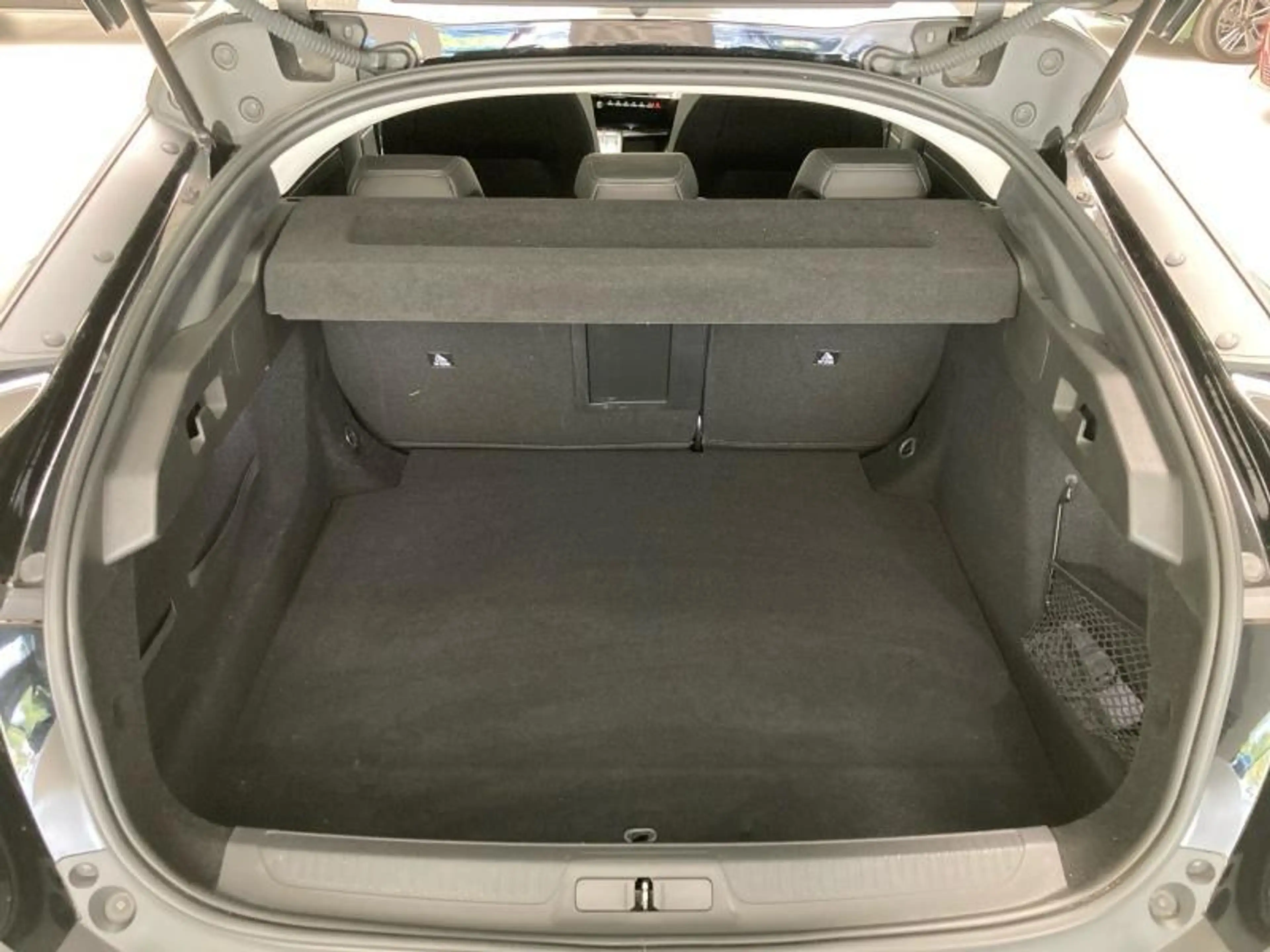 Peugeot 408 ALLURE — photo 10