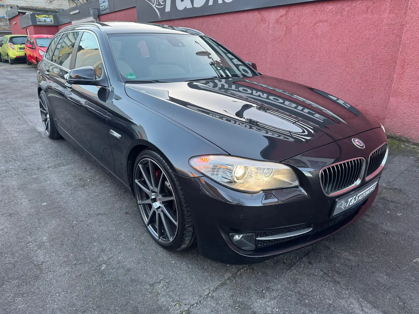 BMW 530 i Kombi ( Alpina Look ) Sehr Gepflegt / 20 Zoll / Grau - 2