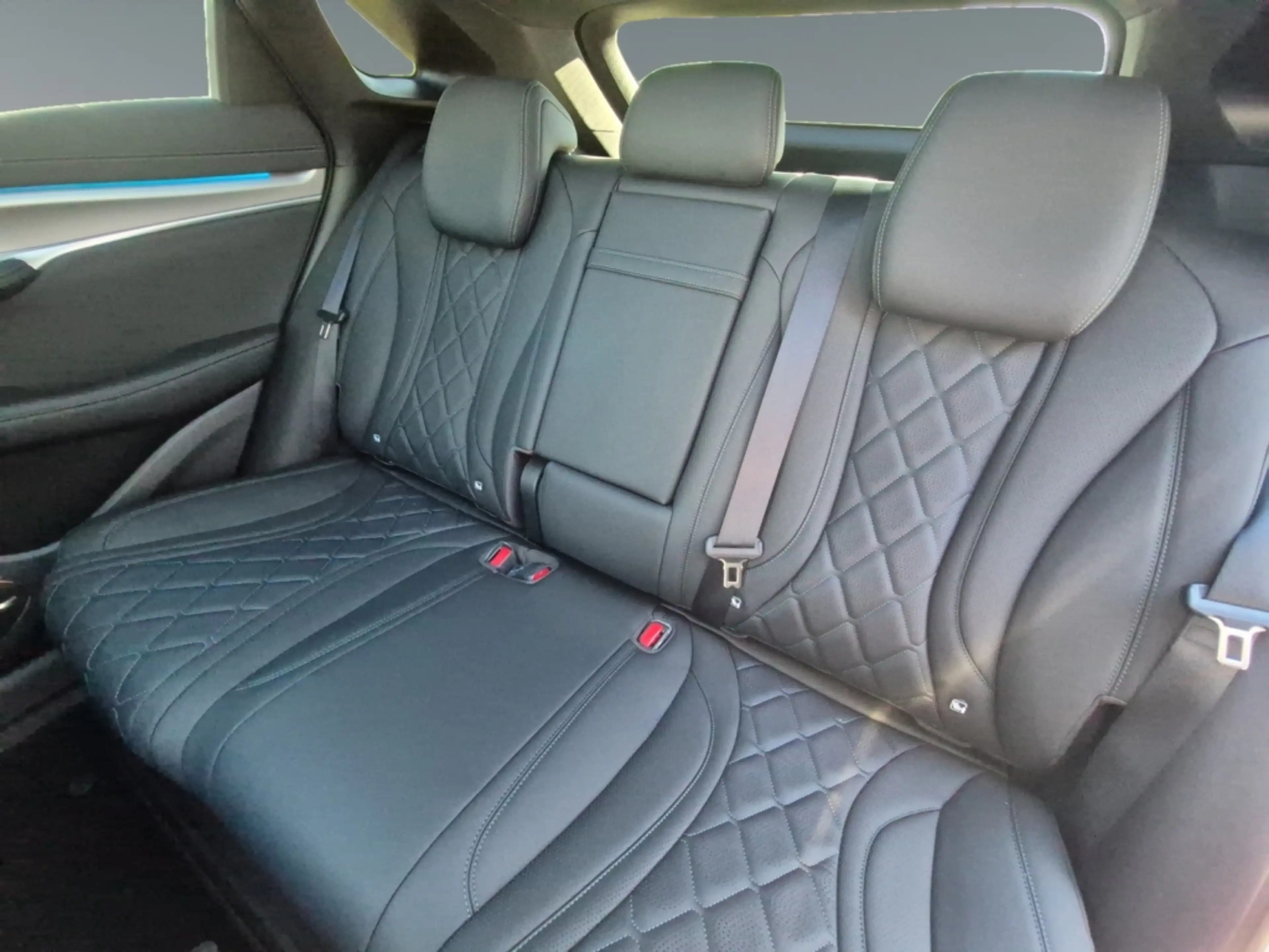 BYD Sealion 7 Excellence AWD — photo 13
