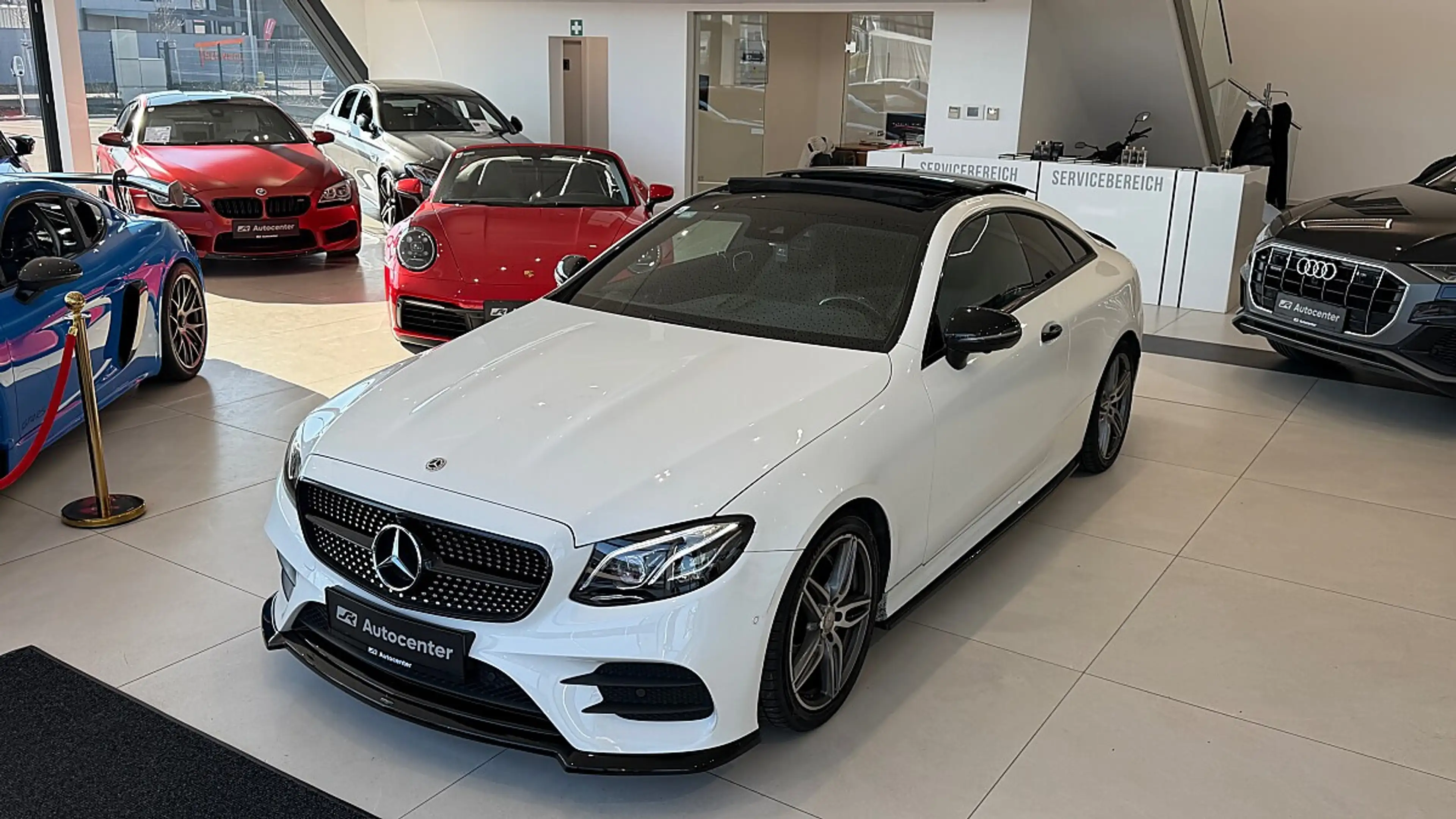 Mercedes-Benz E 220 d Aut. AMG-Line*360*Memory*Pano* — photo 2