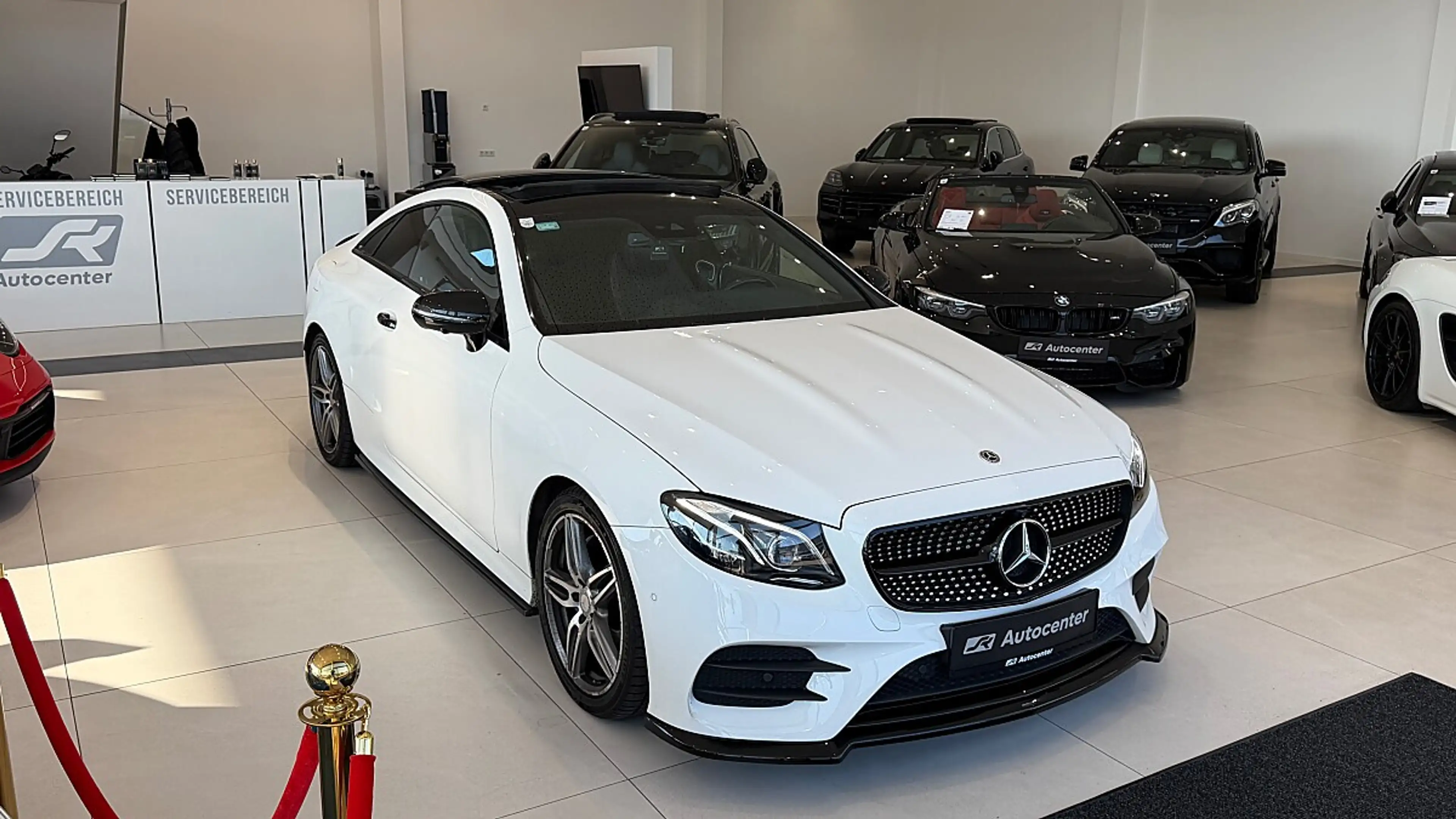 Mercedes-Benz E 220 d Aut. AMG-Line*360*Memory*Pano* — photo 5