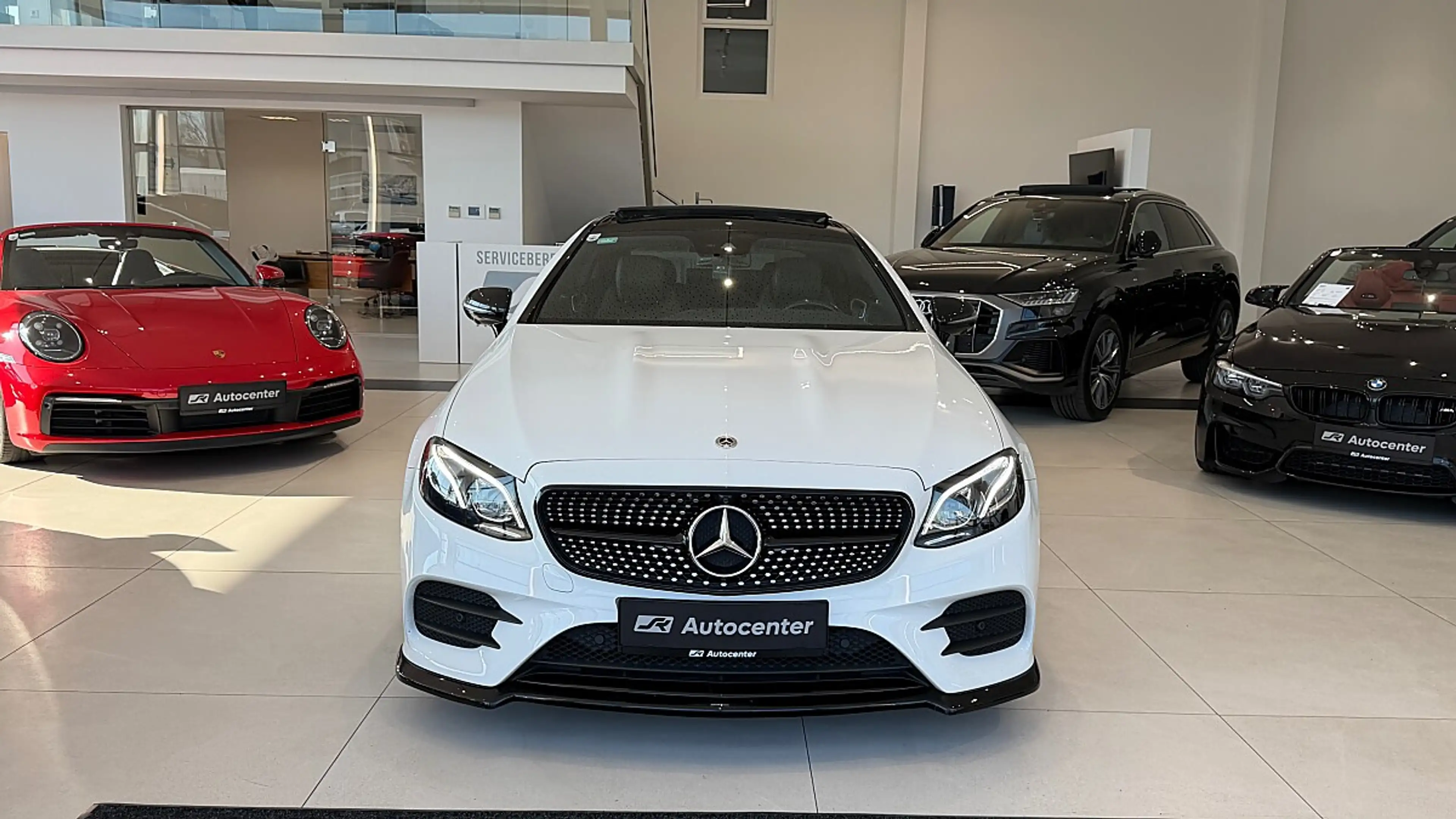 Mercedes-Benz E 220 d Aut. AMG-Line*360*Memory*Pano* — photo 3